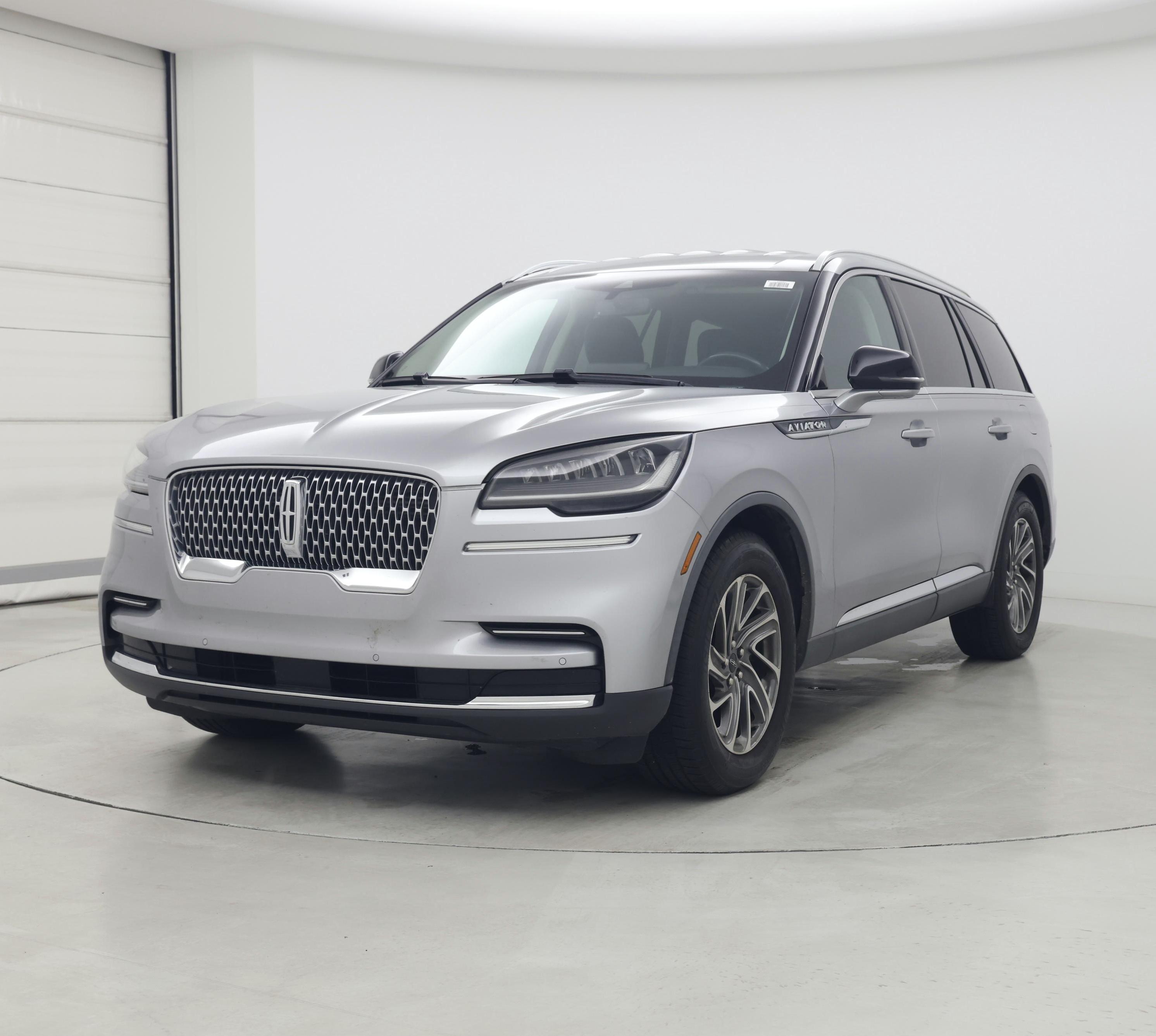 Thumbnail: 2020 Lincoln Aviator - 4
