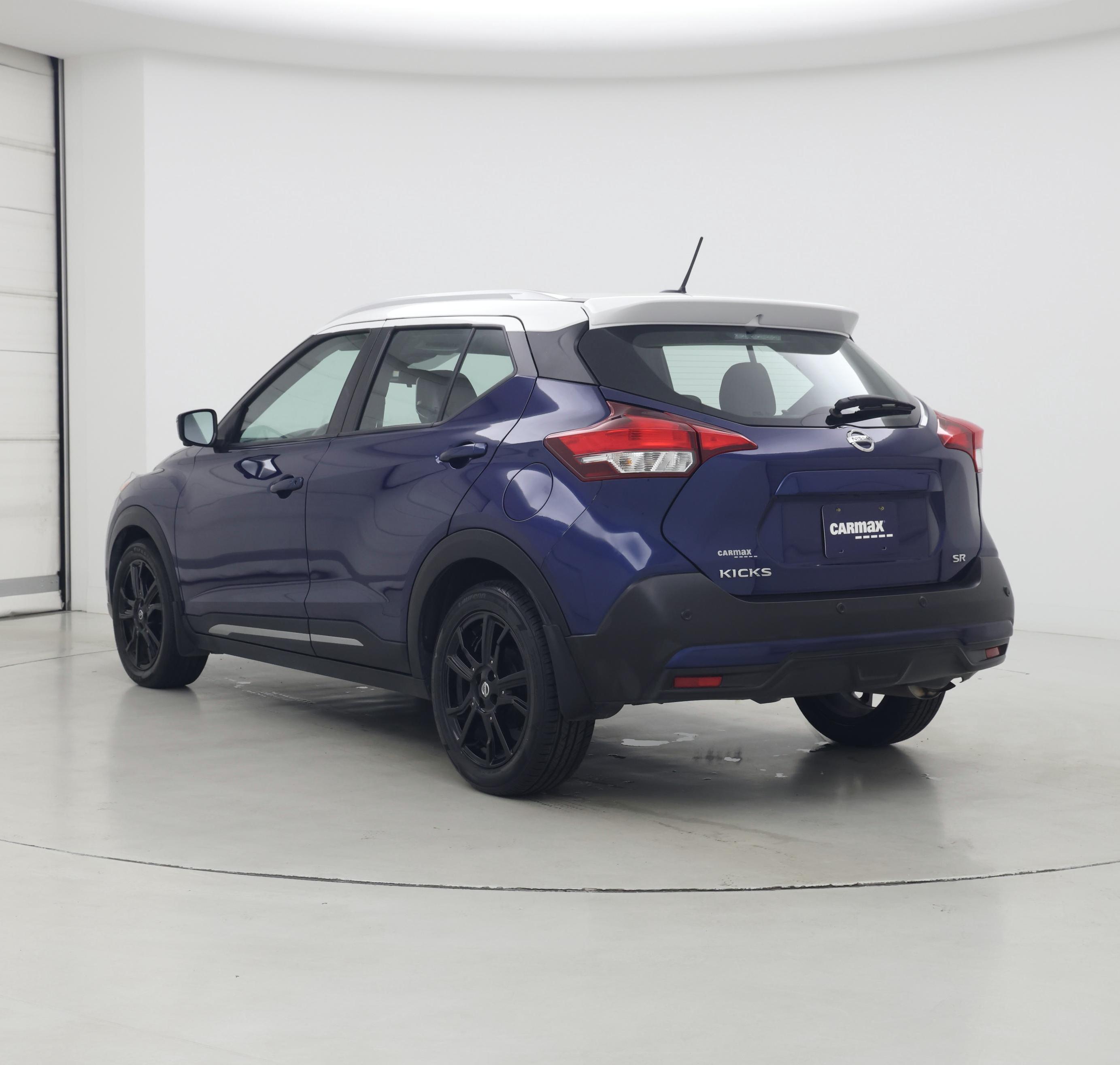 Thumbnail: 2020 Nissan Kicks - 2