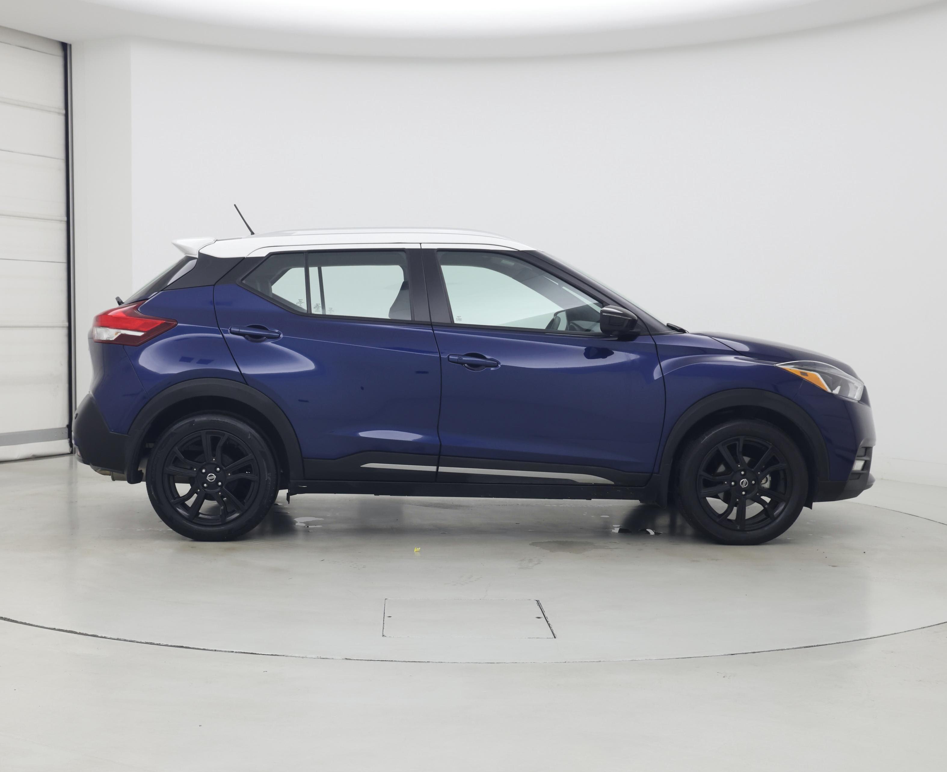 Thumbnail: 2020 Nissan Kicks - 7