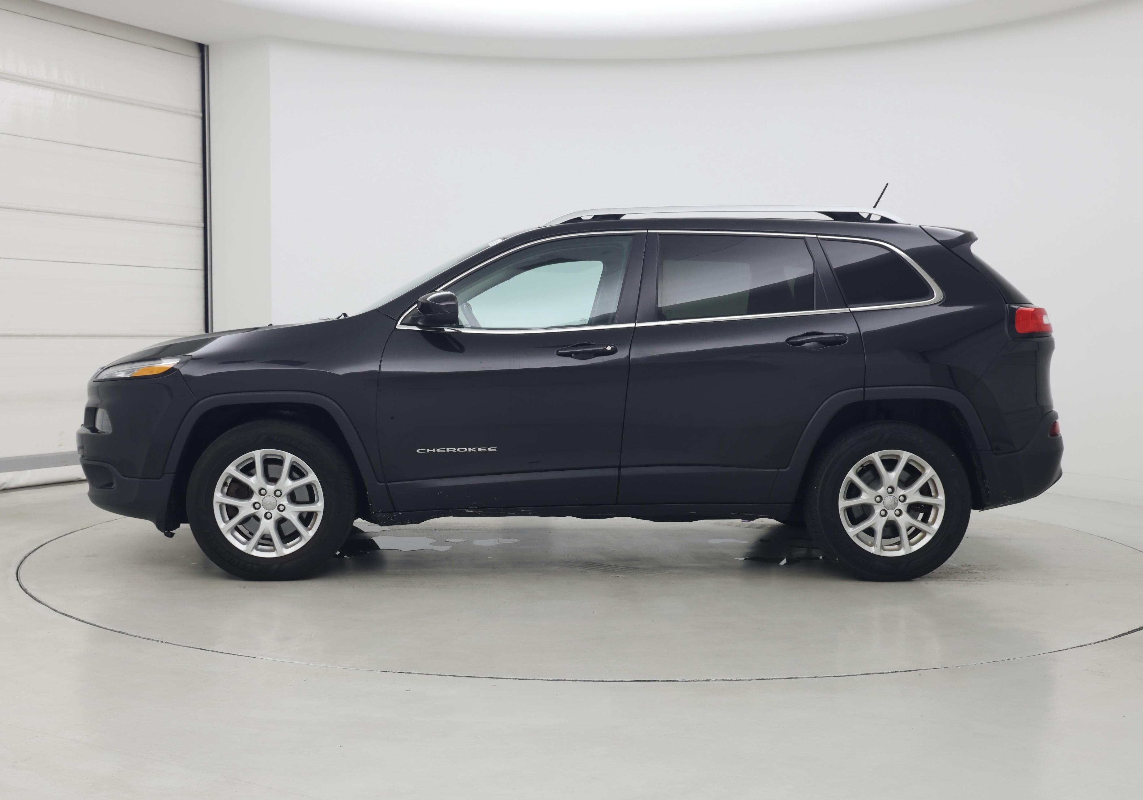 Thumbnail: 2015 Jeep Cherokee - 3
