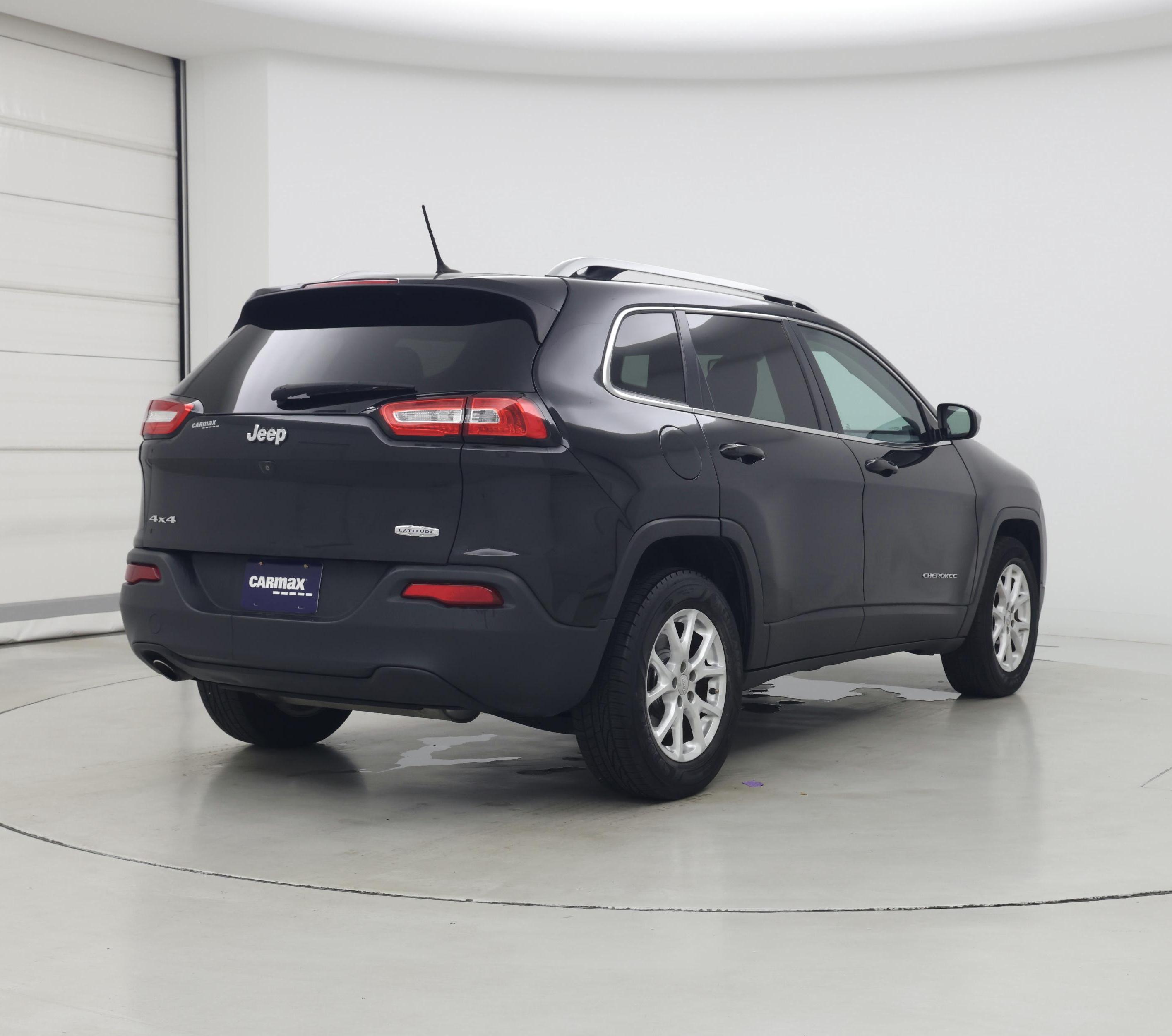 Thumbnail: 2015 Jeep Cherokee - 8