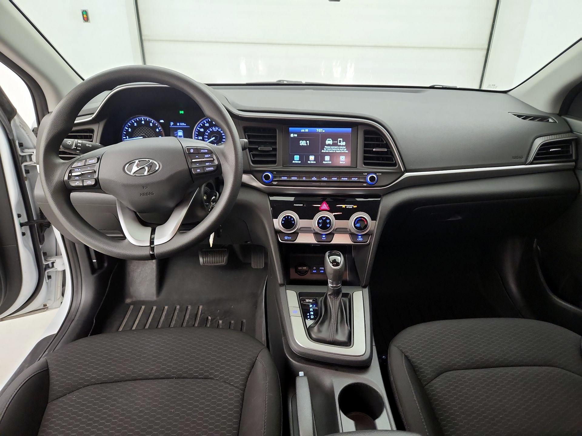 Thumbnail: 2019 Hyundai Elantra - 9