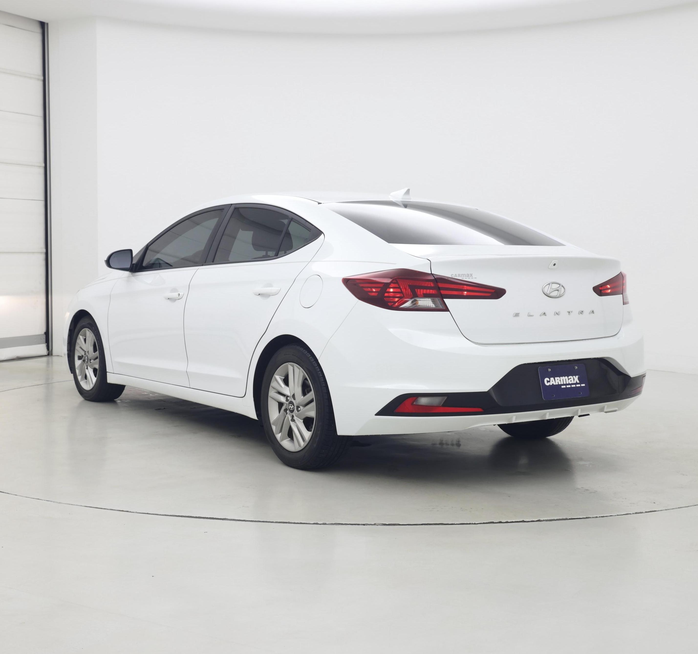 Thumbnail: 2019 Hyundai Elantra - 2