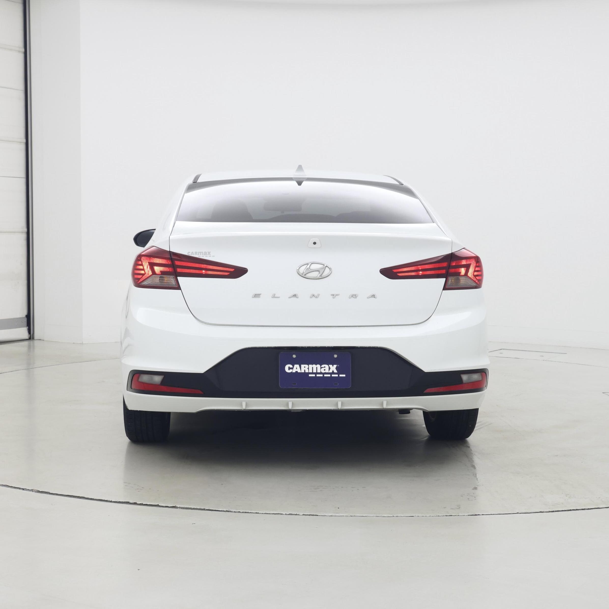 Thumbnail: 2019 Hyundai Elantra - 6