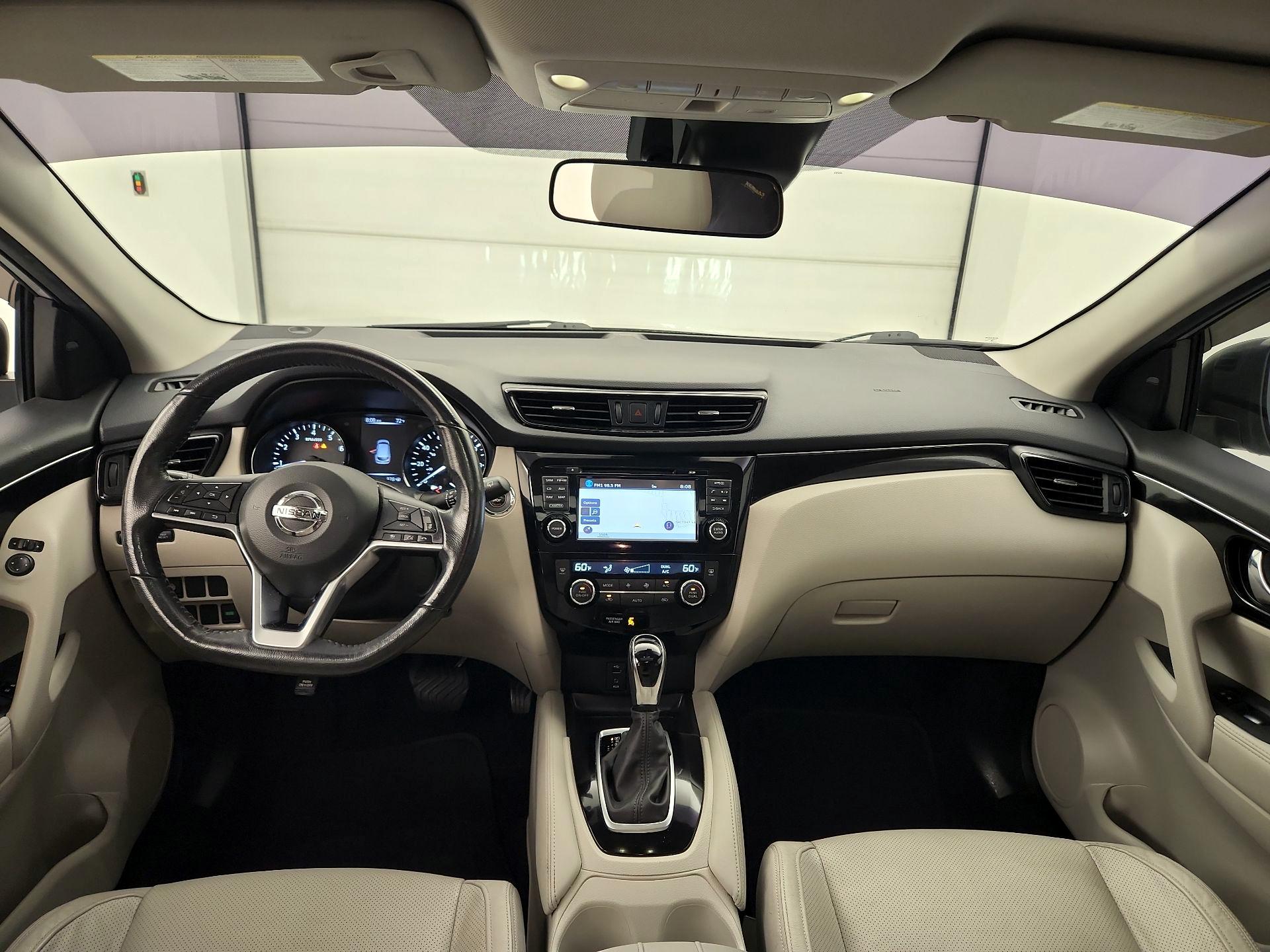 Thumbnail: 2018 Nissan Rogue Sport - 9