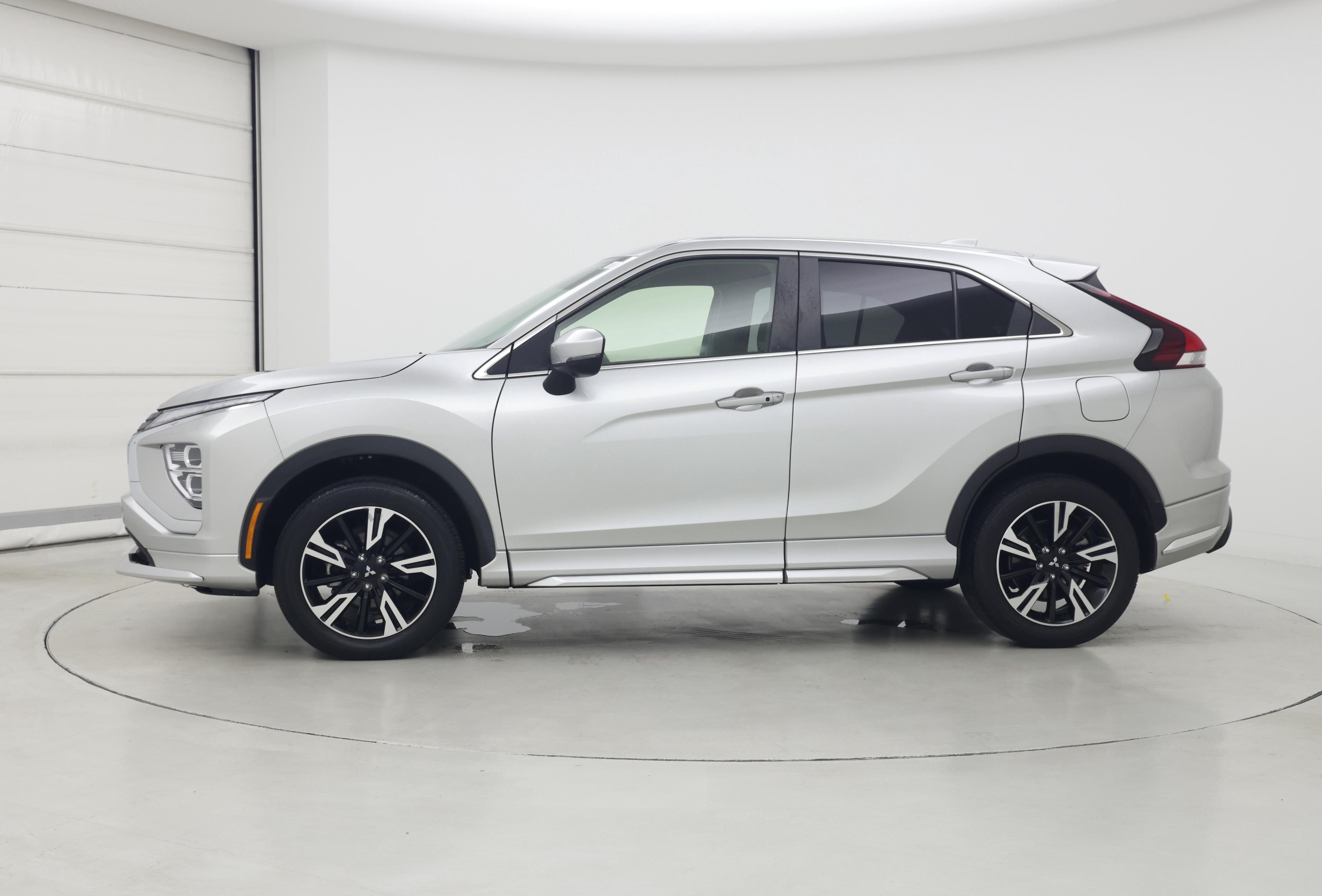 Thumbnail: 2023 Mitsubishi Eclipse Cross - 3