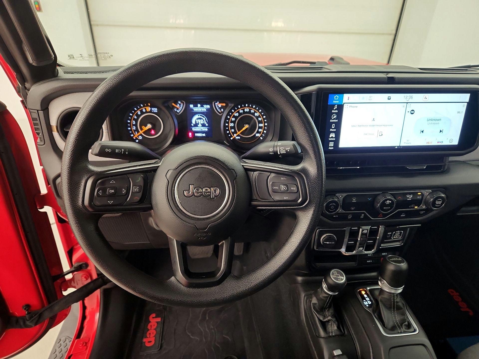 Thumbnail: 2024 Jeep Gladiator - 10
