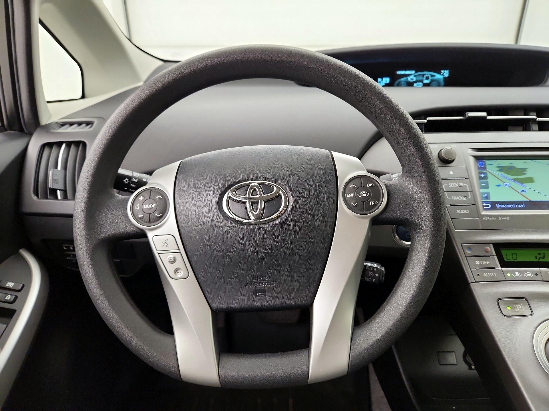 Thumbnail: 2015 Toyota Prius - 10