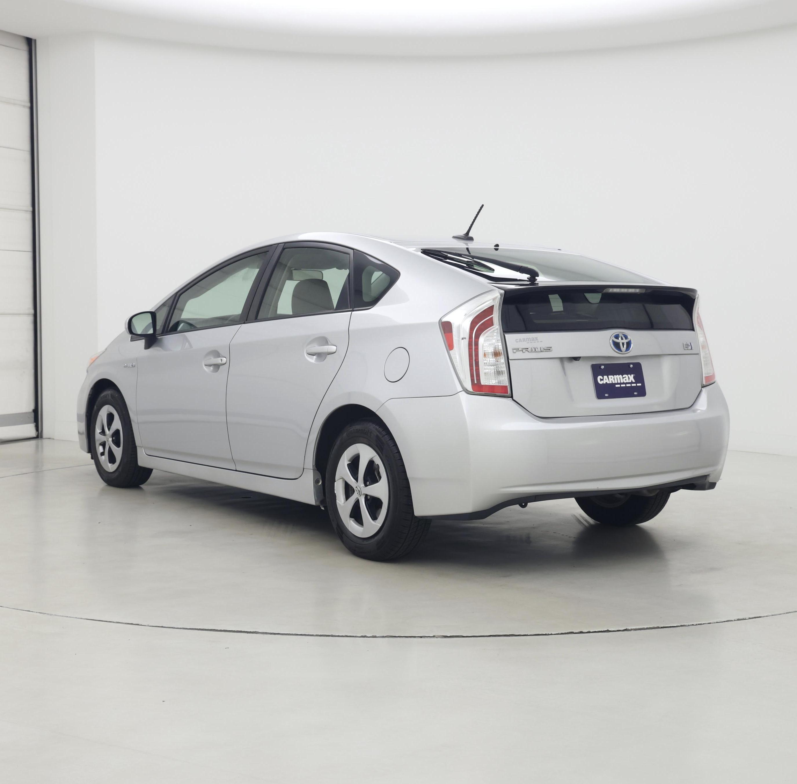 Thumbnail: 2015 Toyota Prius - 2