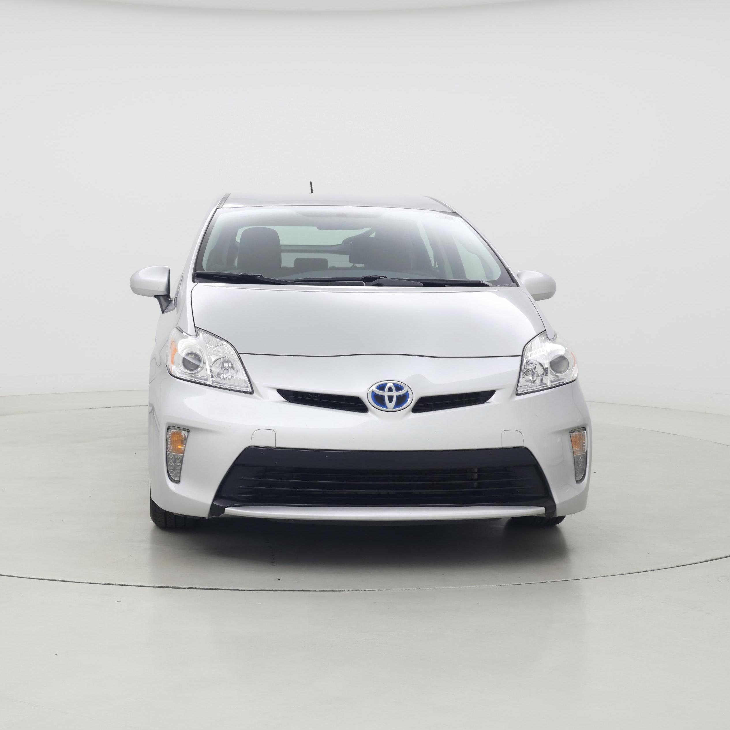 Thumbnail: 2015 Toyota Prius - 5