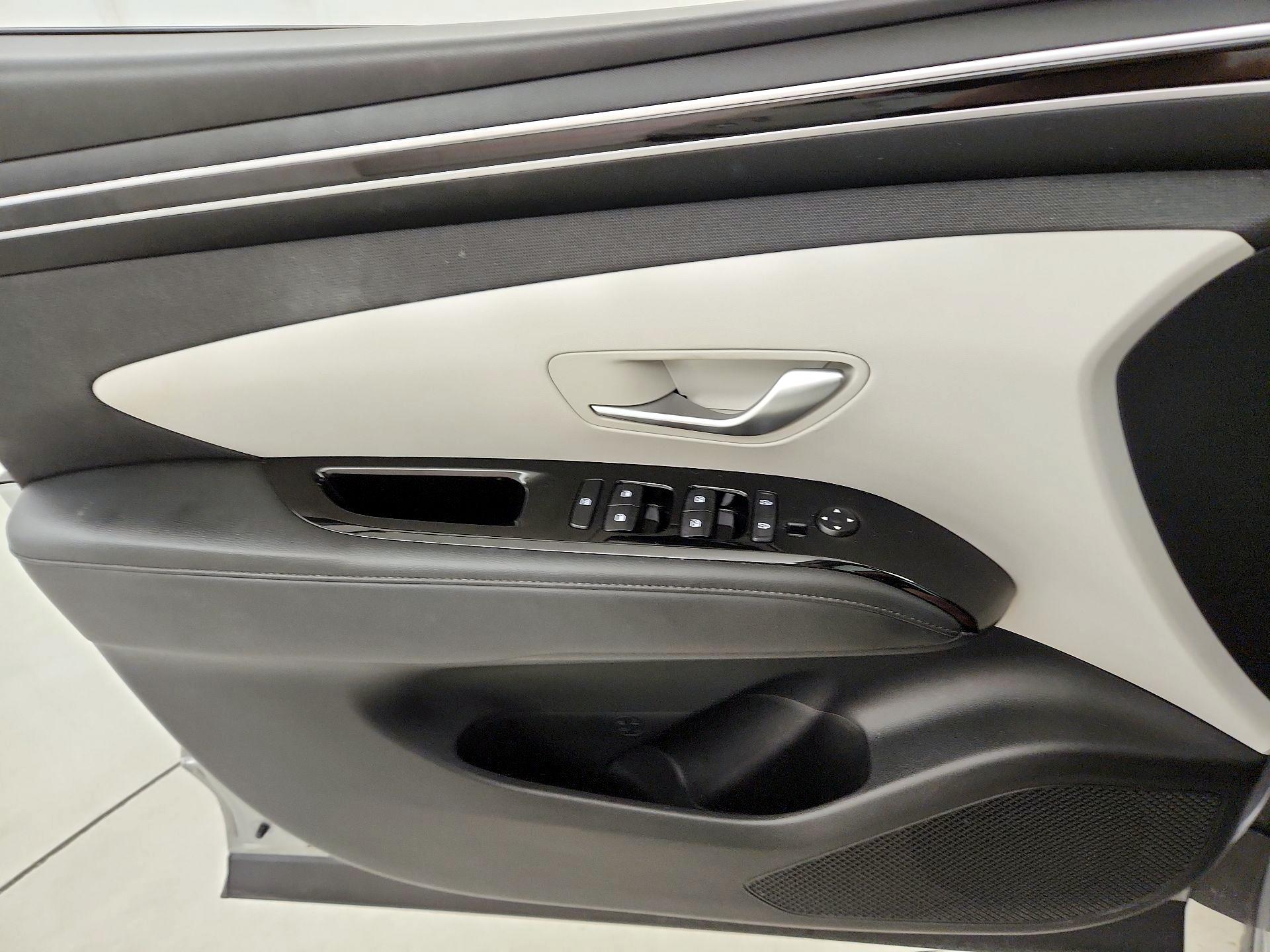 Thumbnail: 2022 Hyundai Tucson - 12