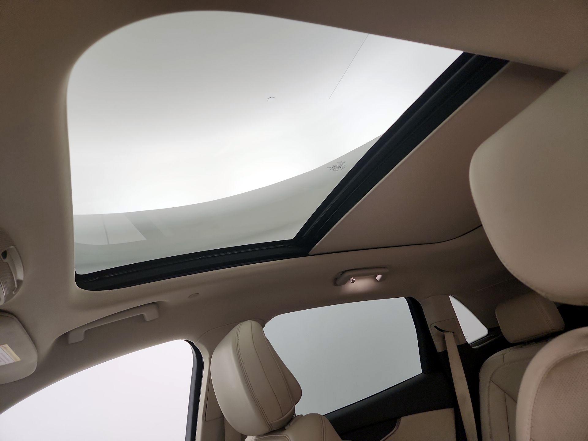 Thumbnail: 2020 Lincoln Nautilus - 20