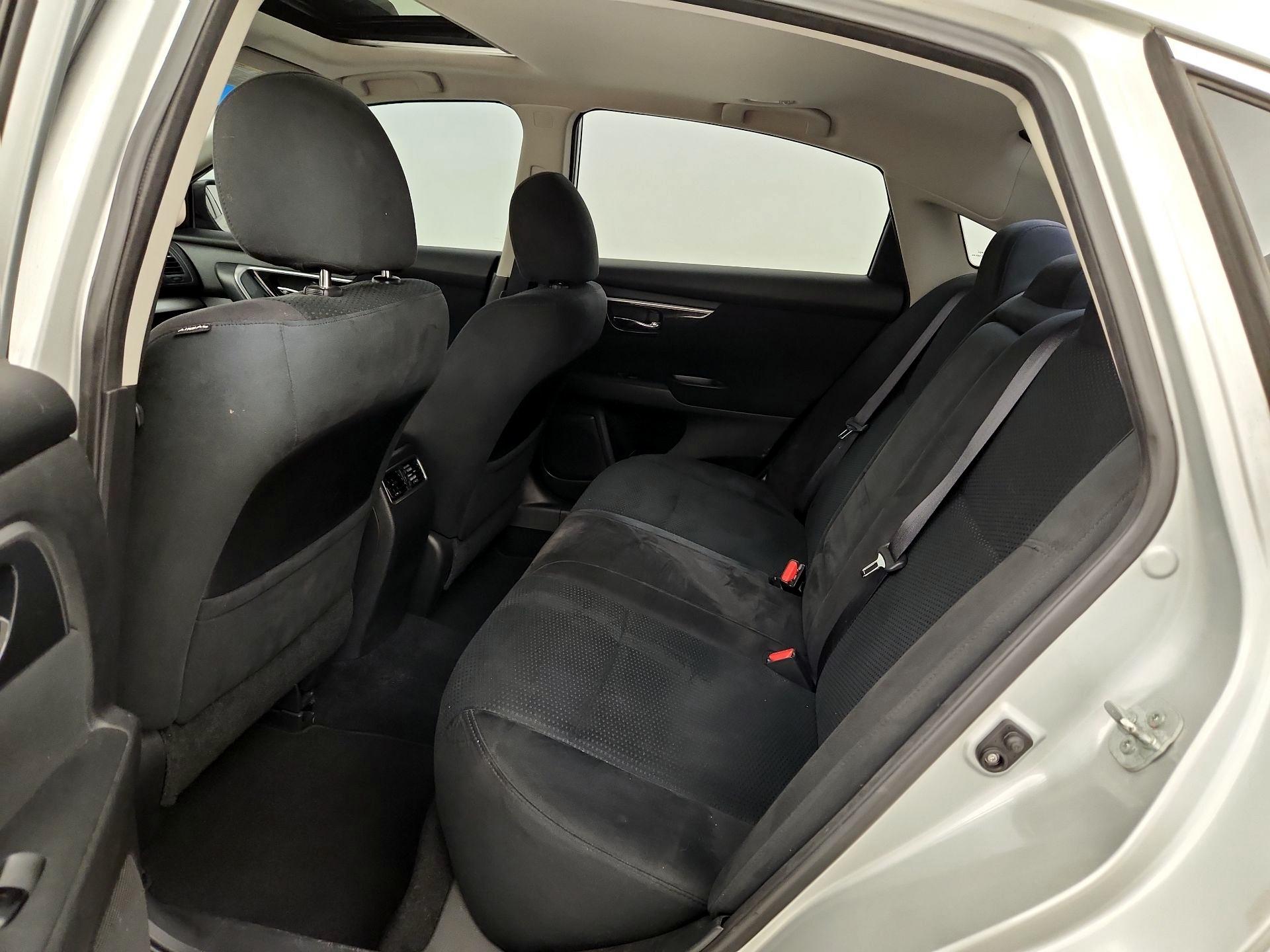 Thumbnail: 2014 Nissan Altima - 20