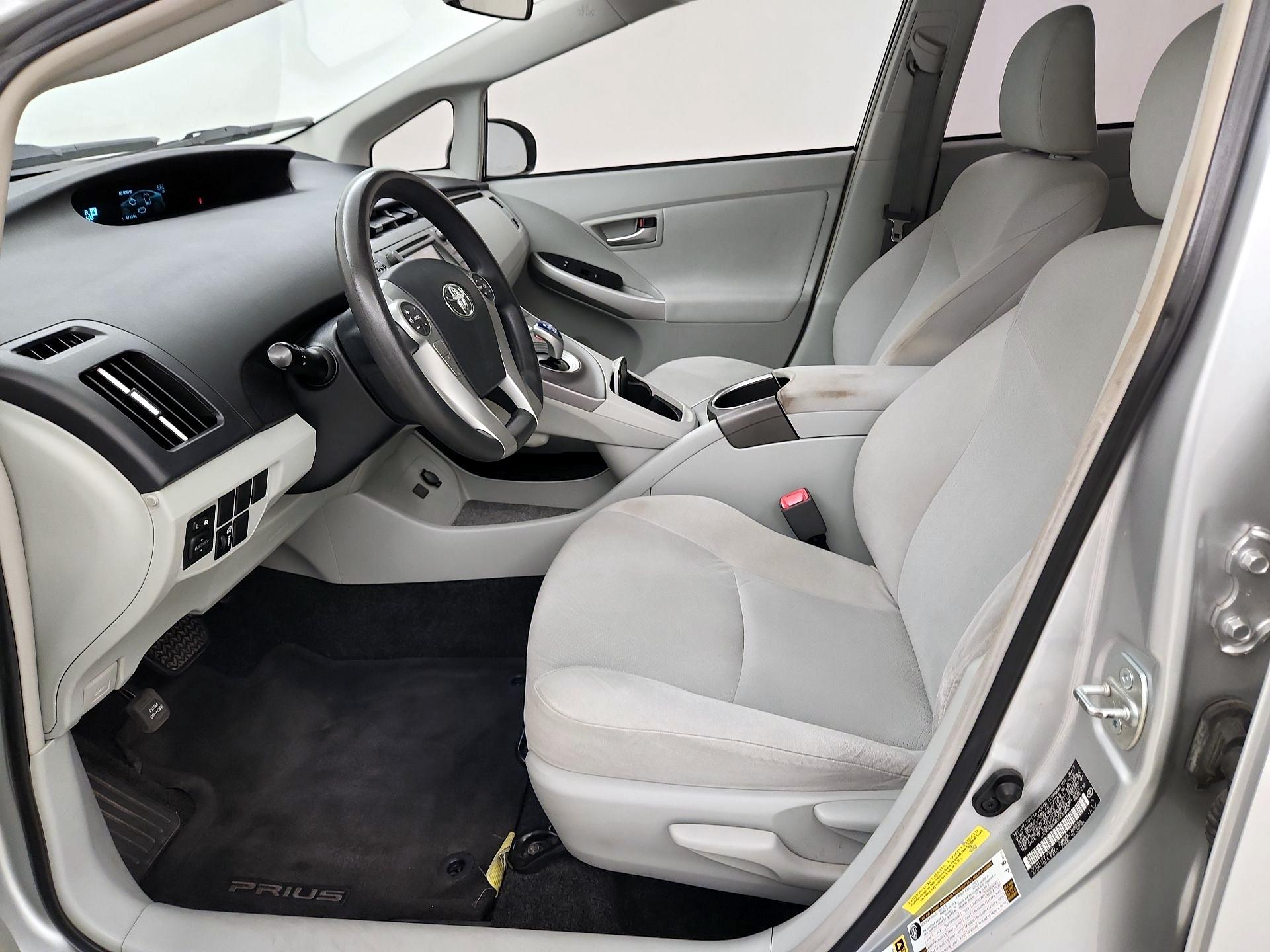 Thumbnail: 2013 Toyota Prius - 11