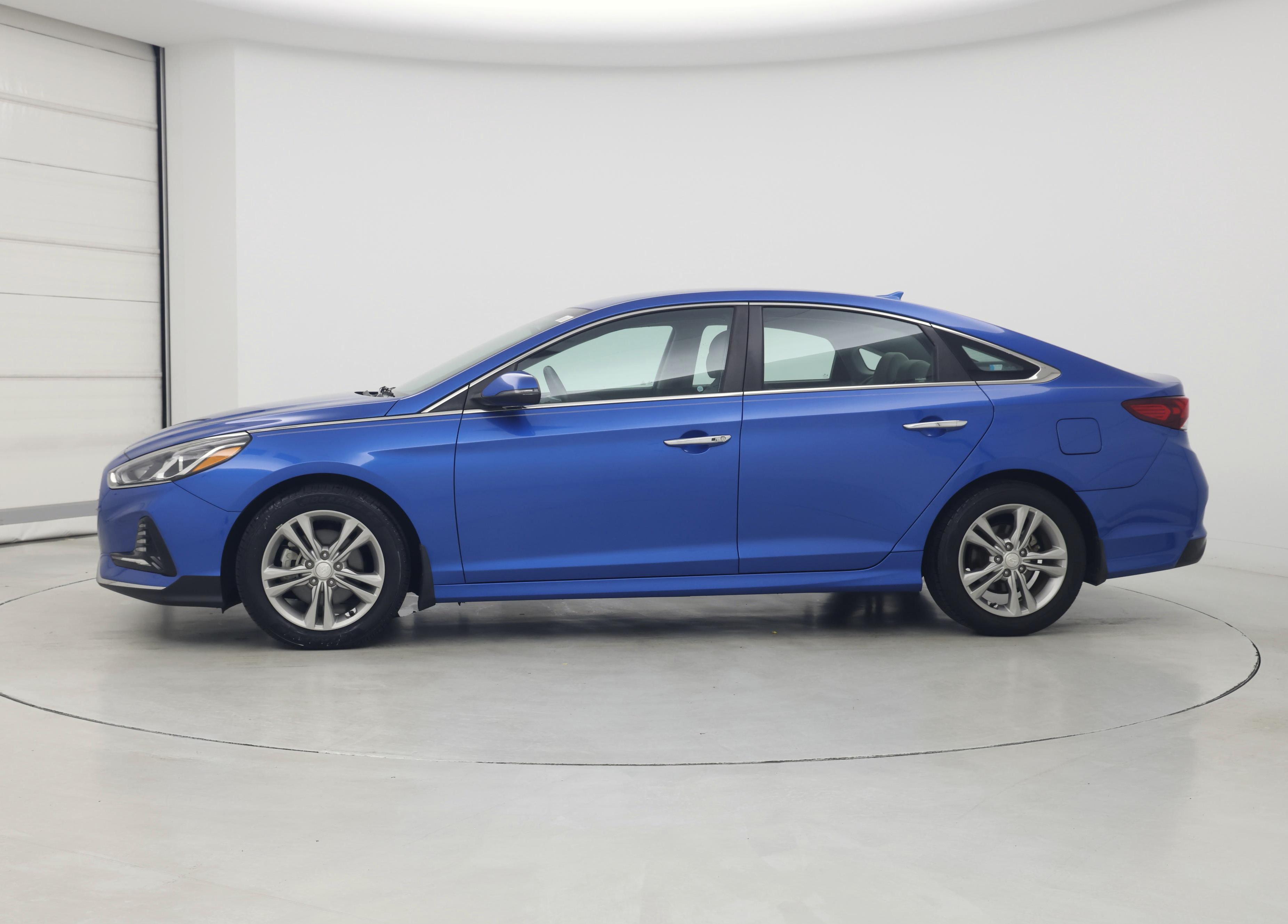 Thumbnail: 2018 Hyundai Sonata - 3
