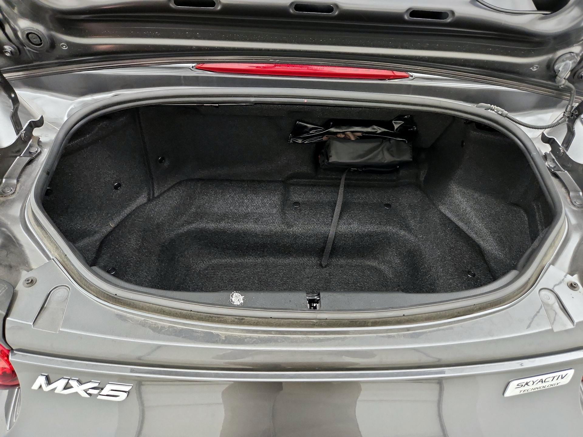 Thumbnail: 2016 Mazda MX-5 Miata - 19
