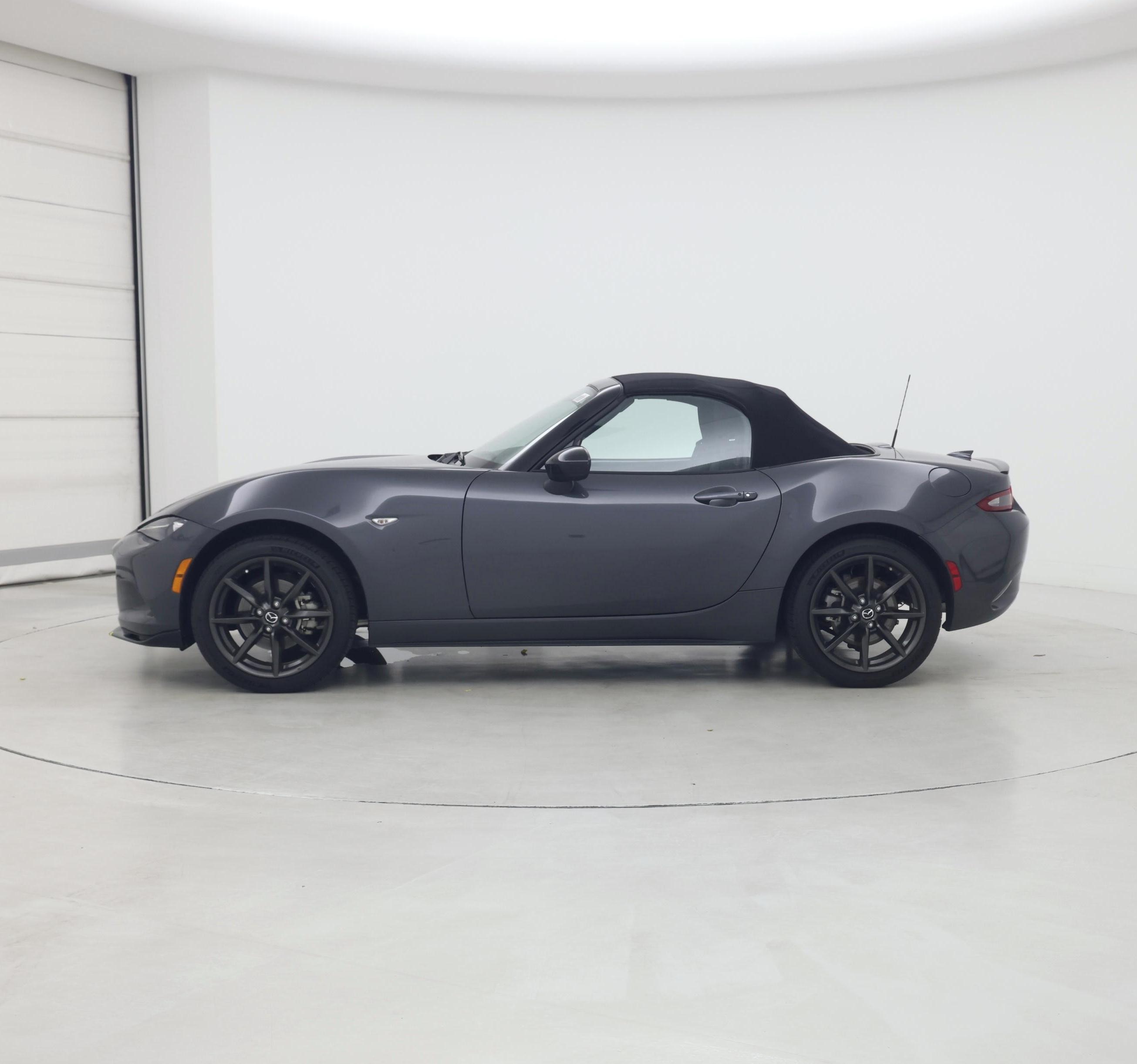 Thumbnail: 2016 Mazda MX-5 Miata - 3