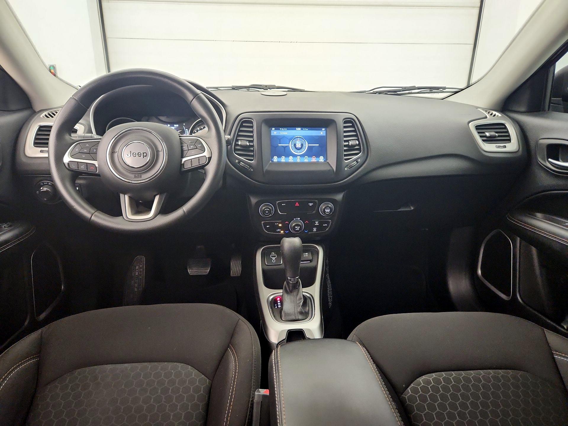 Thumbnail: 2021 Jeep Compass - 9