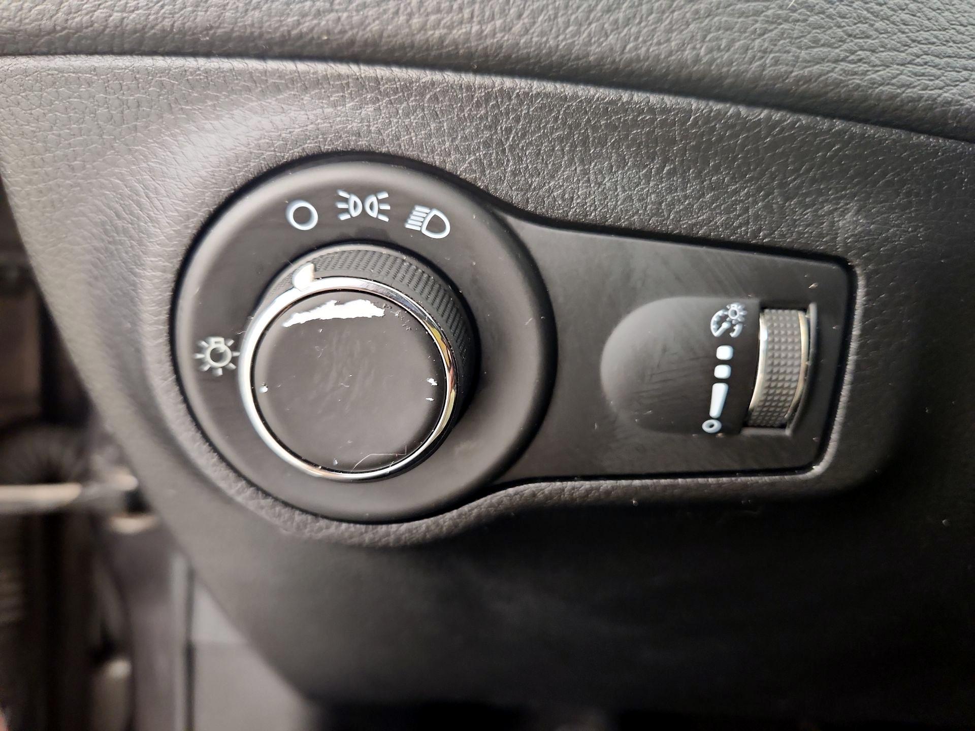 Thumbnail: 2021 Jeep Compass - 13