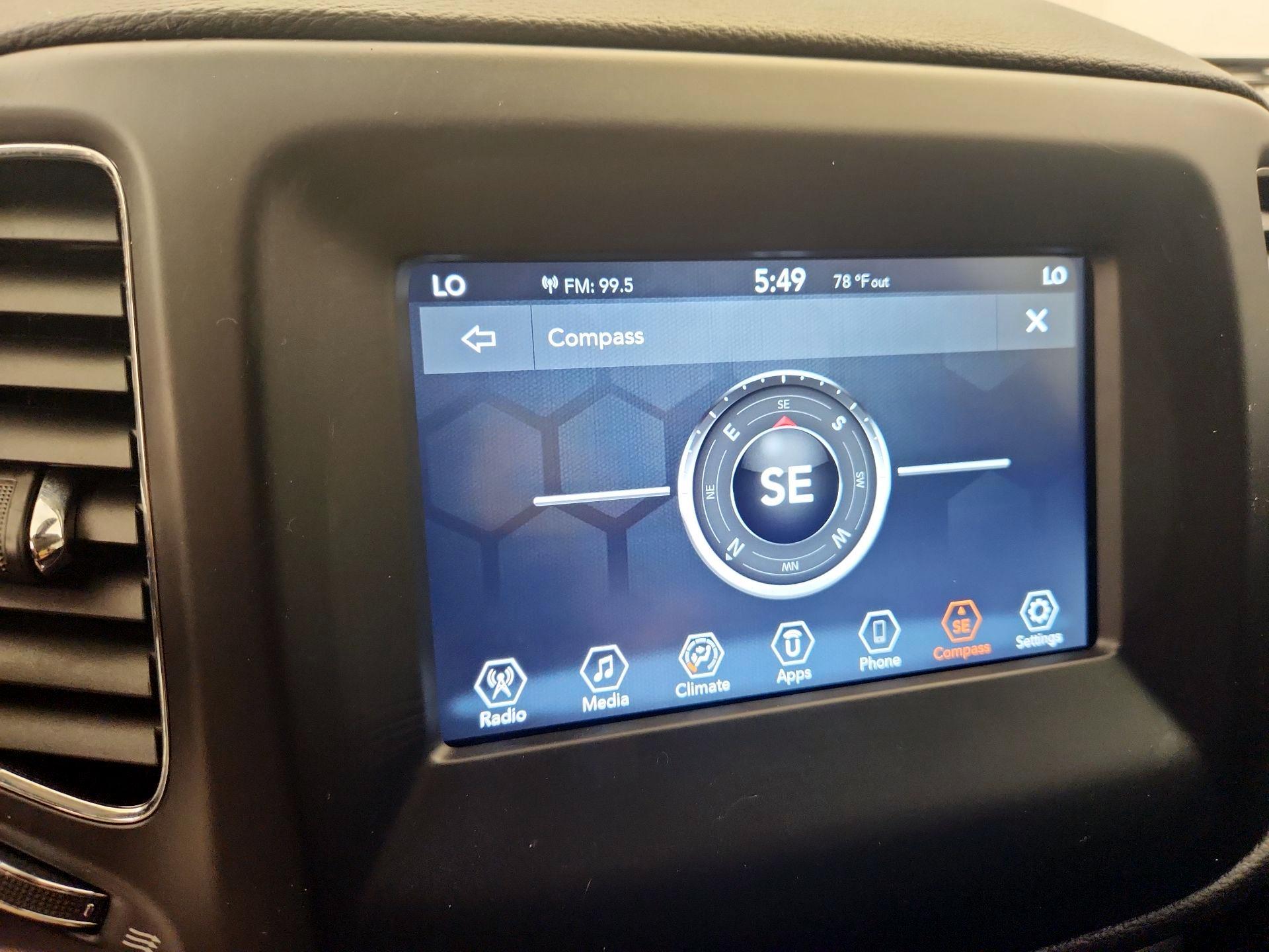 Thumbnail: 2021 Jeep Compass - 14