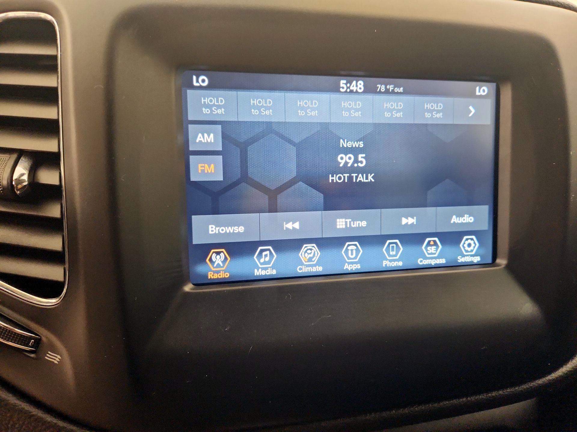 Thumbnail: 2021 Jeep Compass - 16