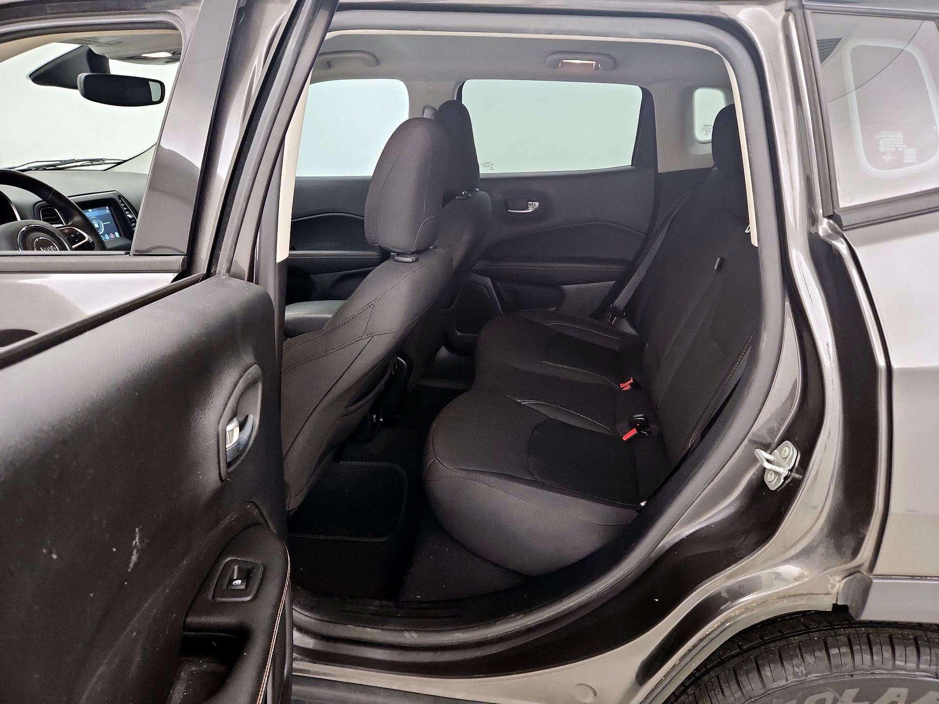 Thumbnail: 2021 Jeep Compass - 20