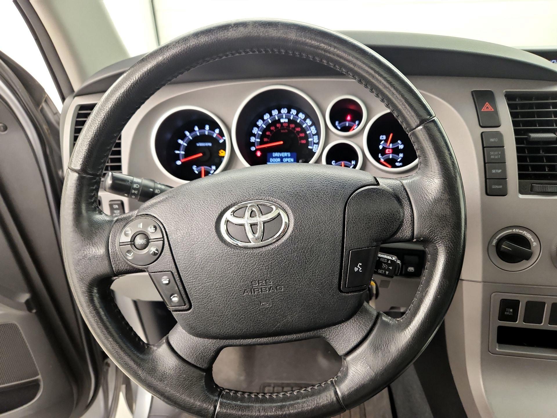 Thumbnail: 2013 Toyota Tundra - 10