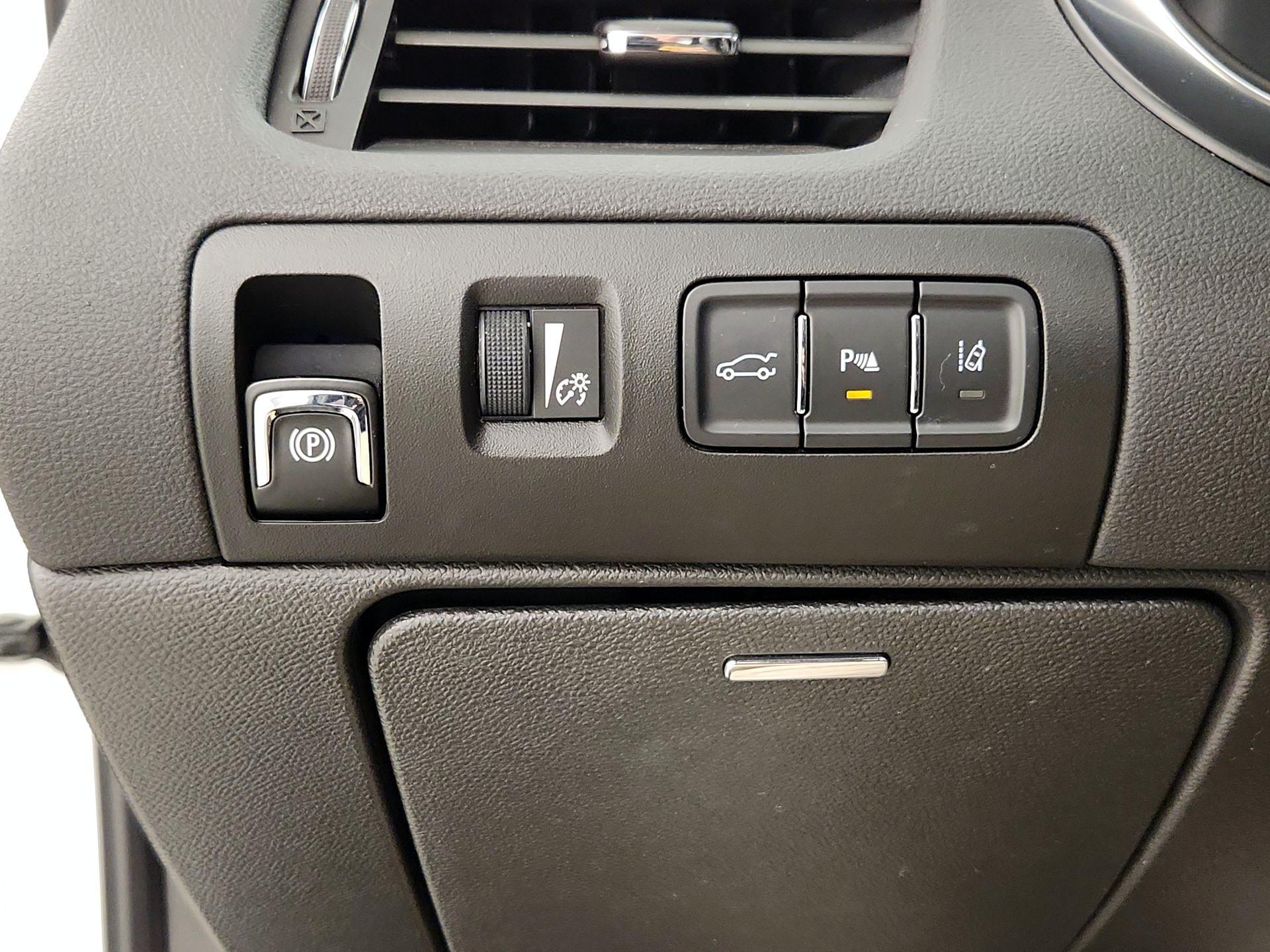 Thumbnail: 2014 Chevrolet Impala - 13