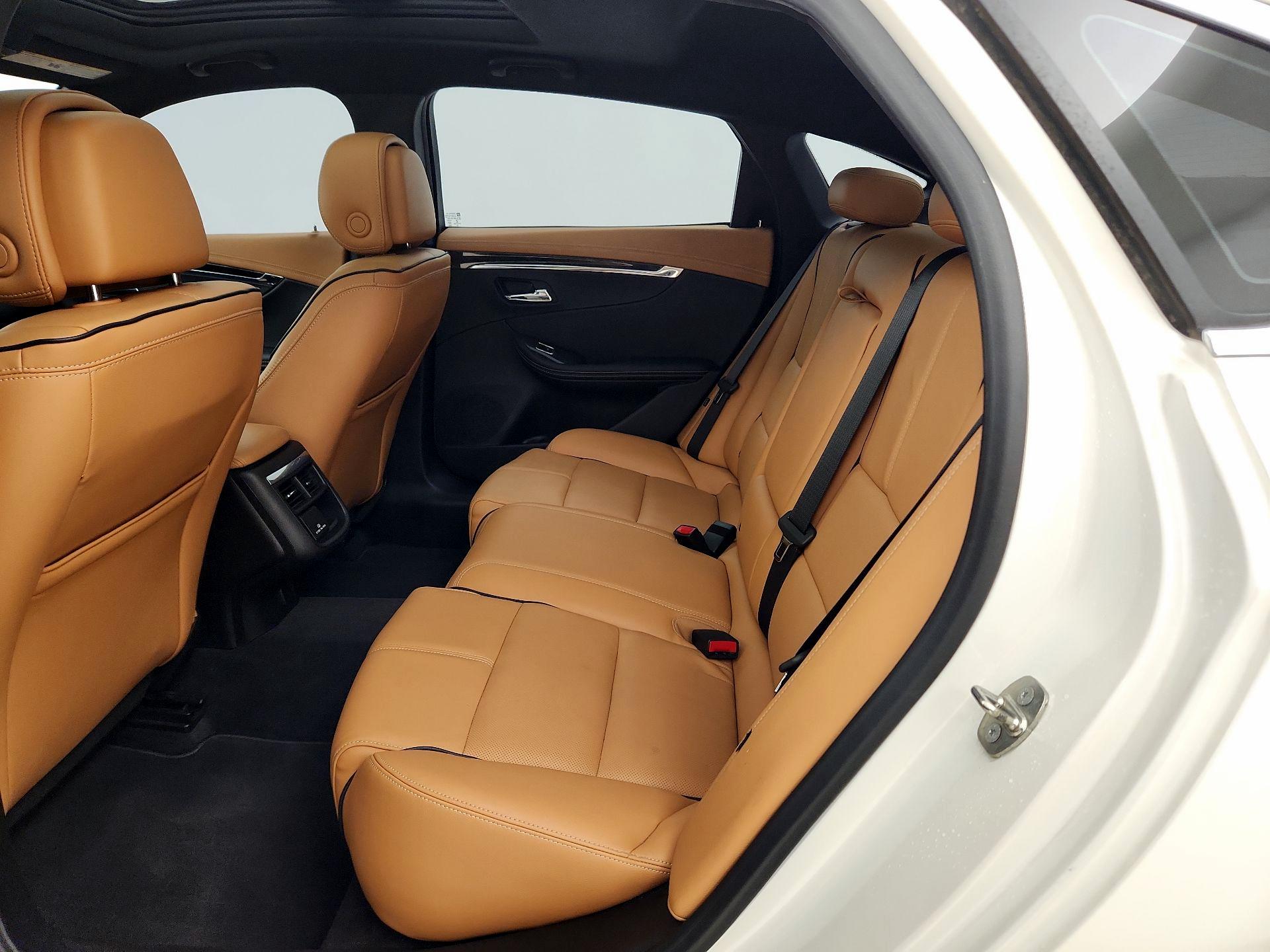 Thumbnail: 2014 Chevrolet Impala - 20