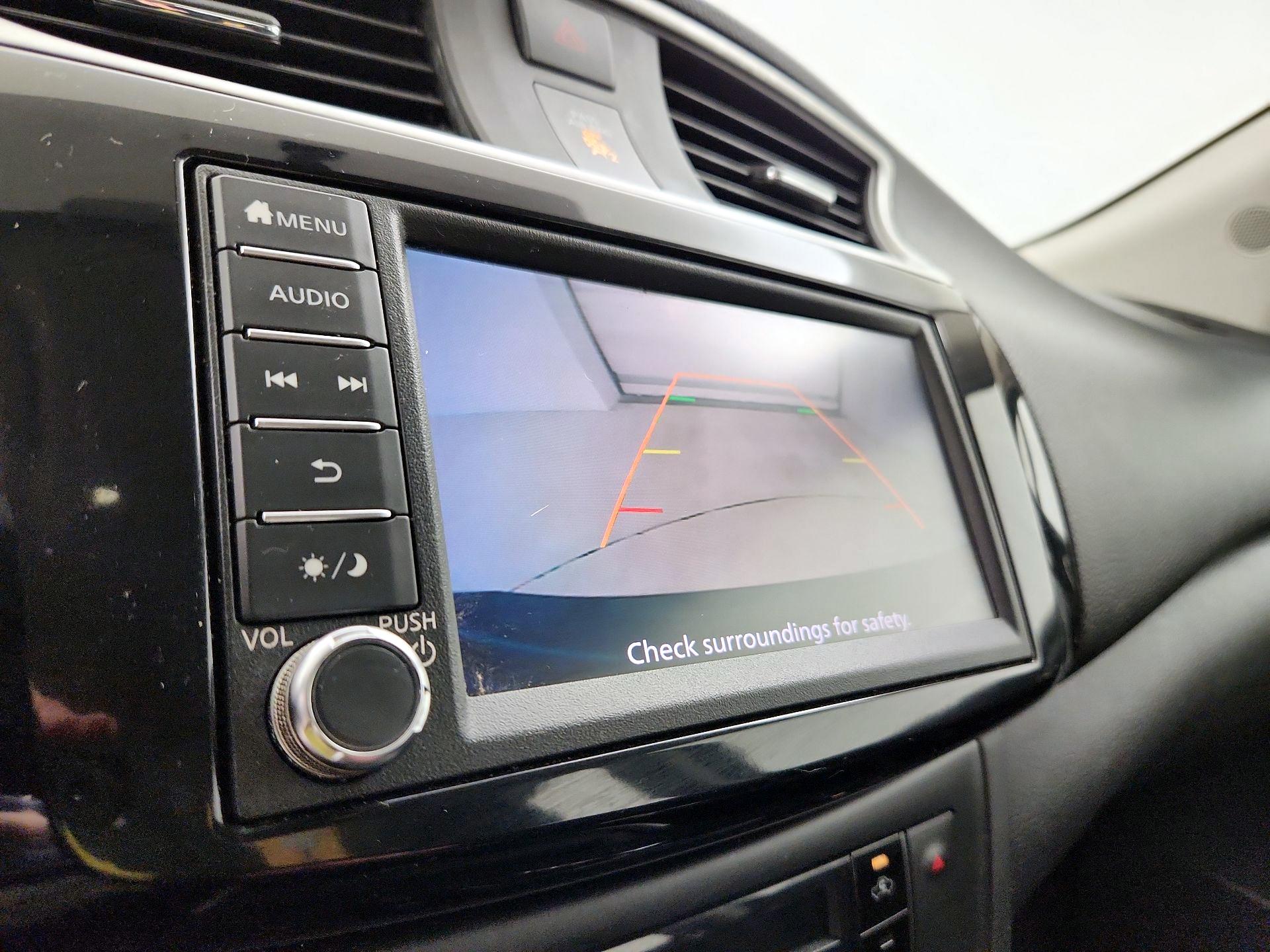 Thumbnail: 2019 Nissan Sentra - 14