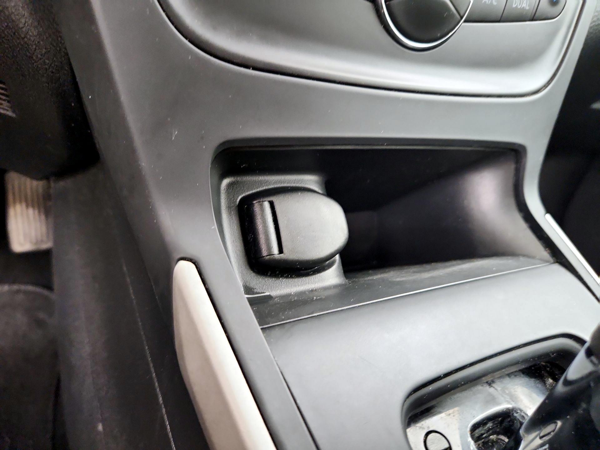 Thumbnail: 2019 Nissan Sentra - 18