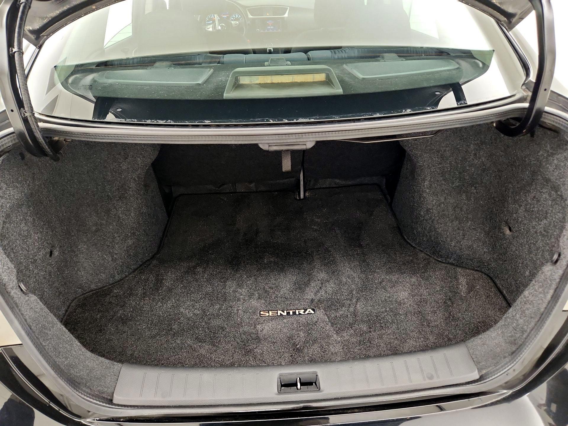 Thumbnail: 2019 Nissan Sentra - 20