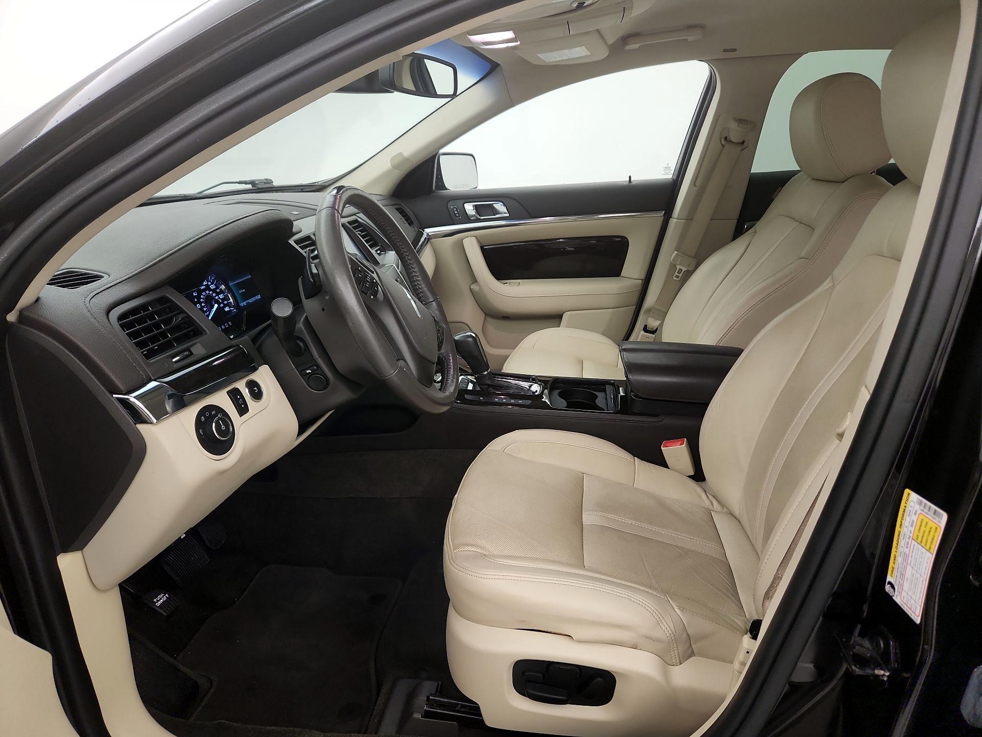 Thumbnail: 2015 Lincoln MKS - 11