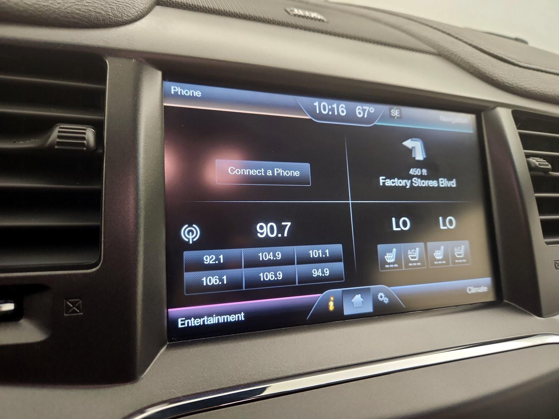 Thumbnail: 2015 Lincoln MKS - 16
