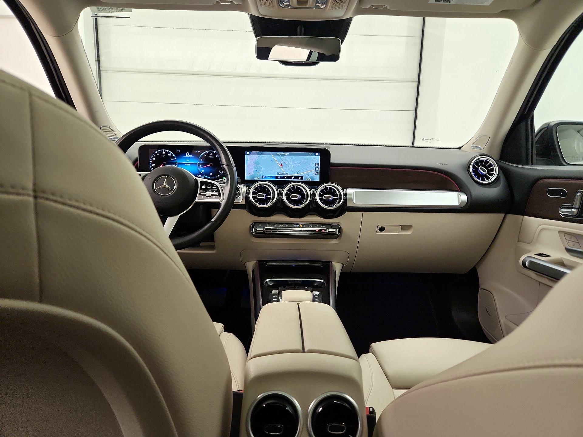 Thumbnail: 2021 Mercedes-Benz GLB - 9