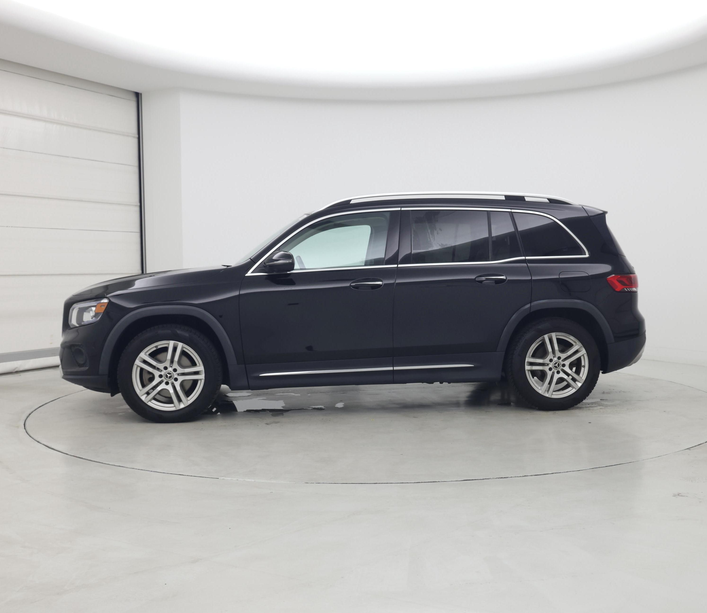 Thumbnail: 2021 Mercedes-Benz GLB - 3