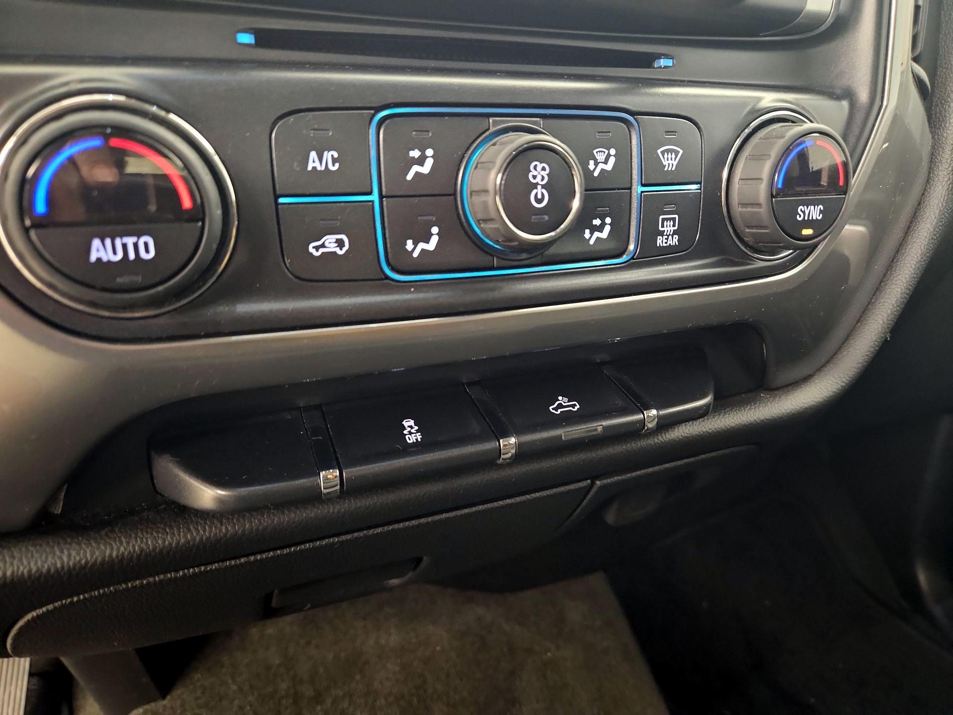 Thumbnail: 2017 Chevrolet Silverado 1500 - 17