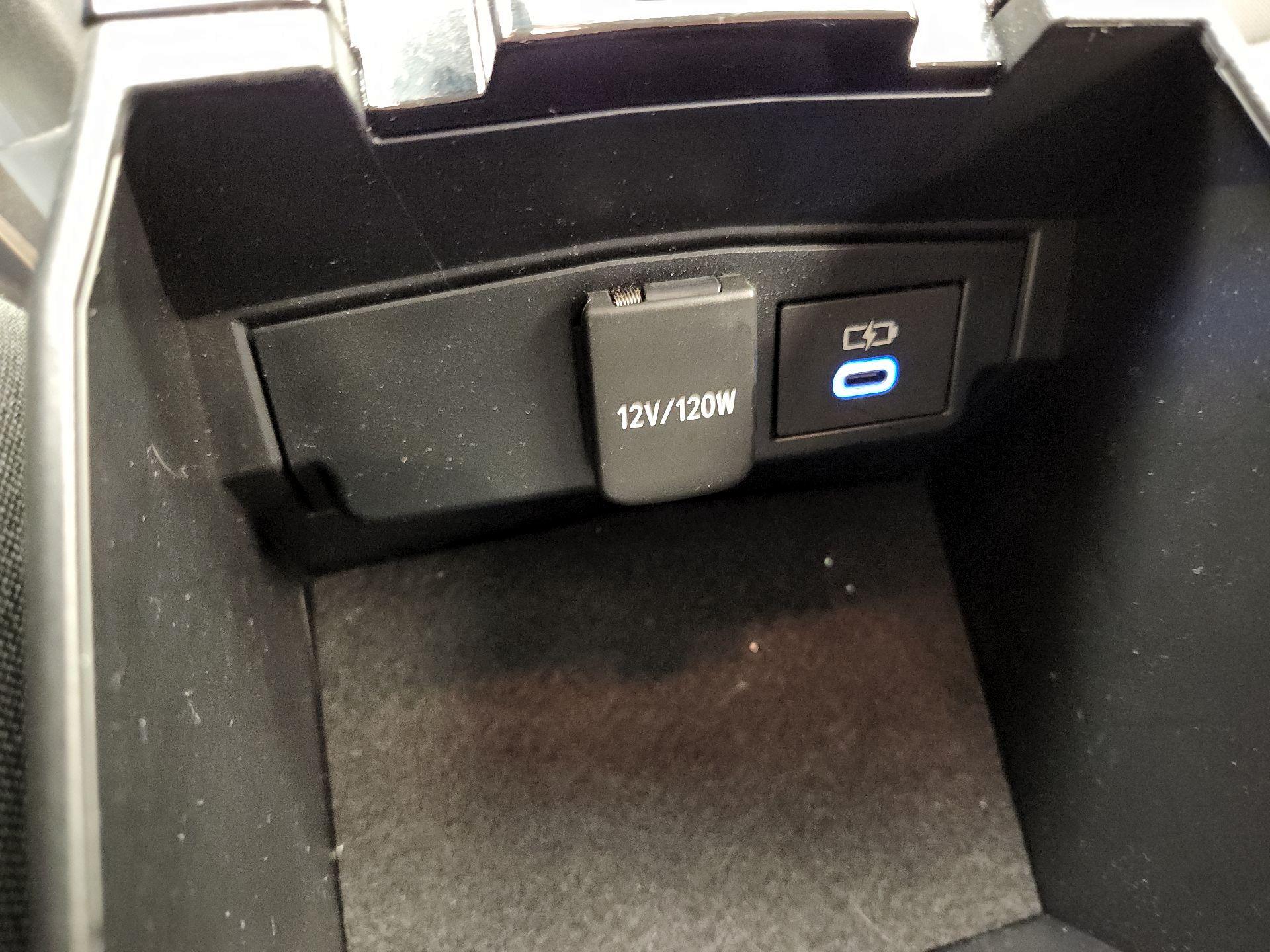 Thumbnail: 2022 Toyota Corolla - 18