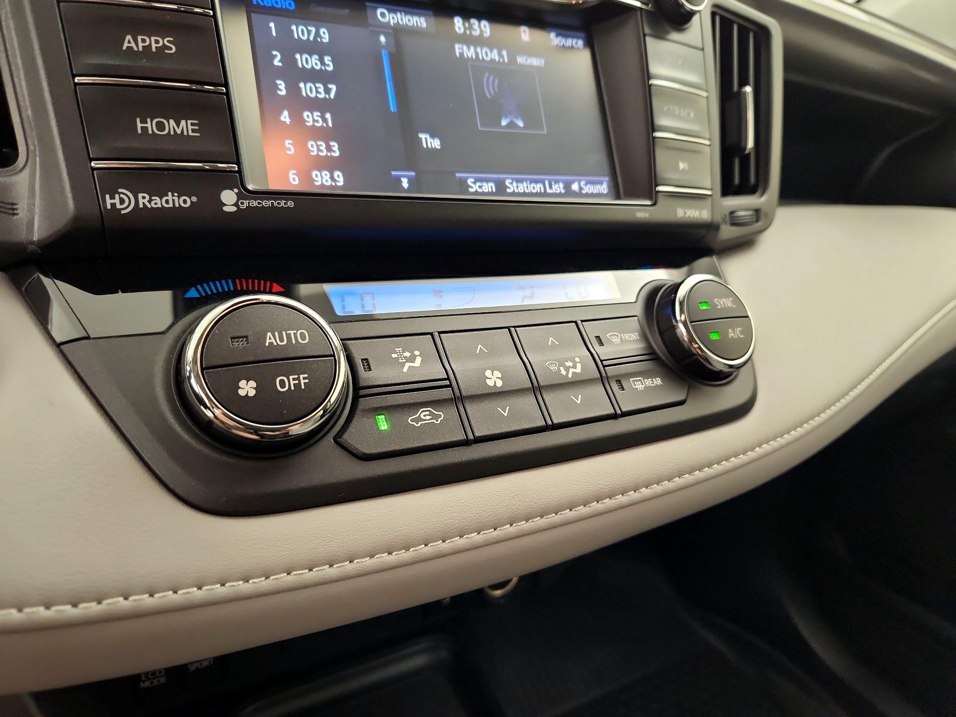 Thumbnail: 2018 Toyota RAV4 - 16