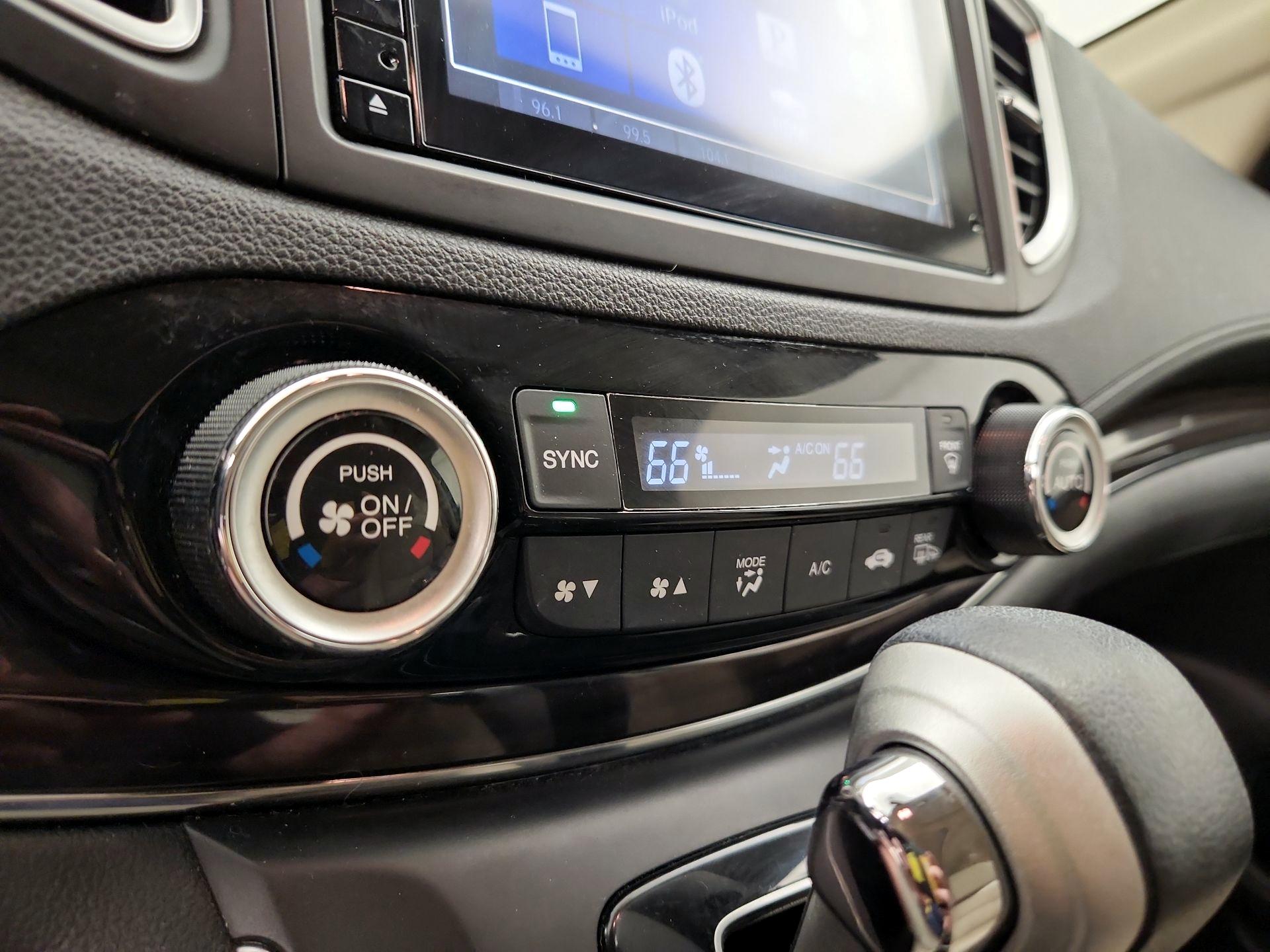 Thumbnail: 2016 Honda CR-V - 16