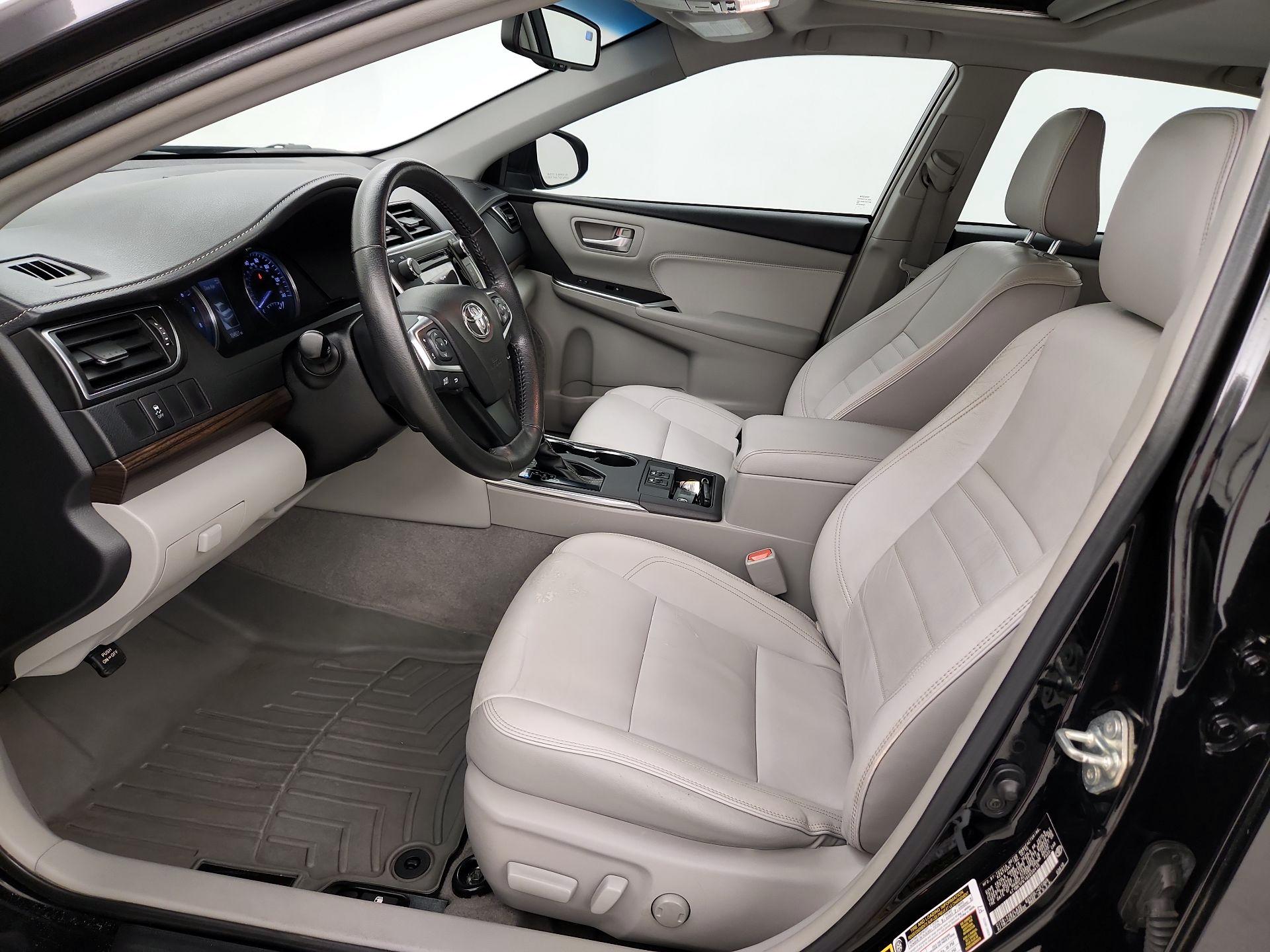 Thumbnail: 2016 Toyota Camry - 11