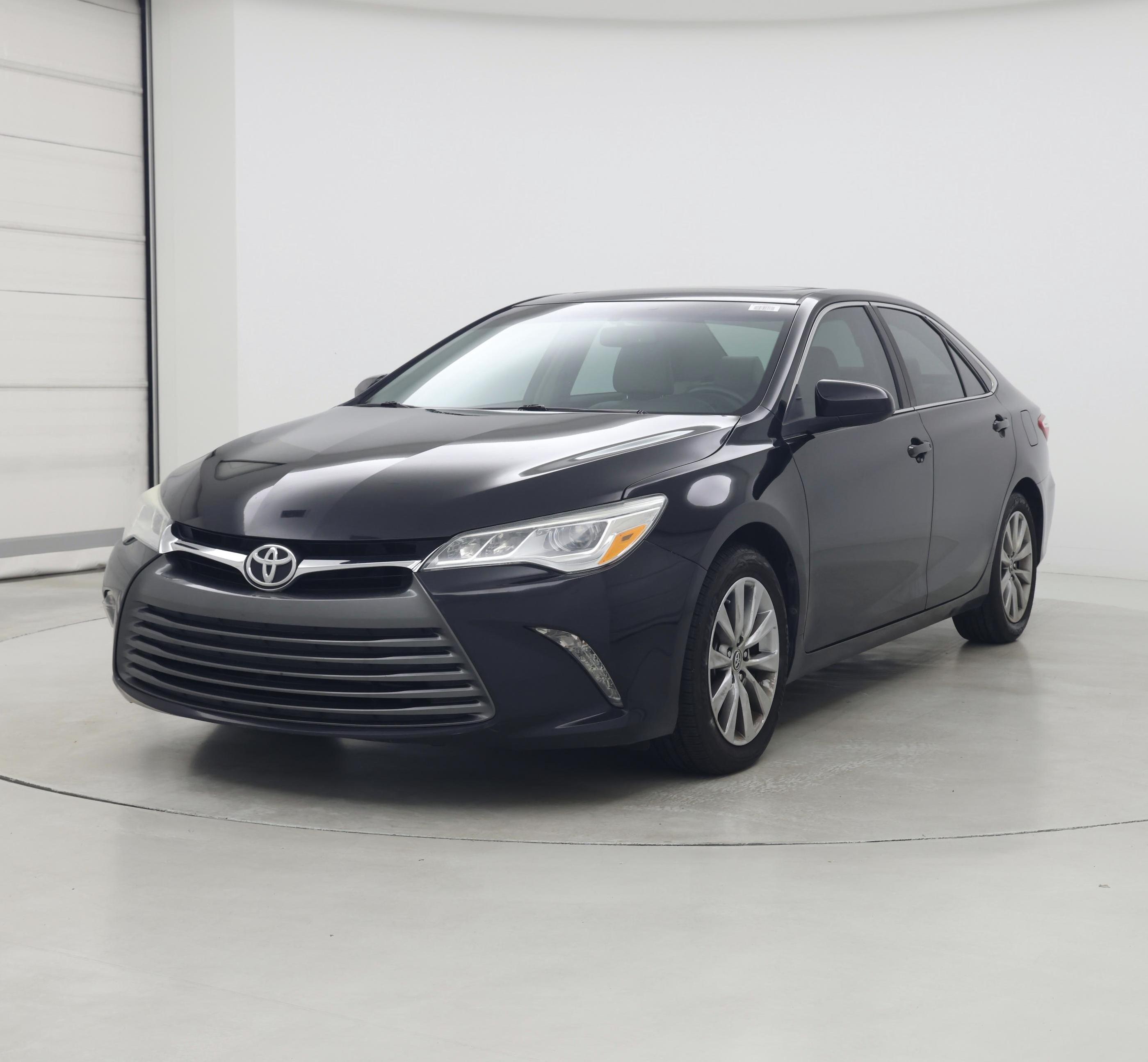 Thumbnail: 2016 Toyota Camry - 4