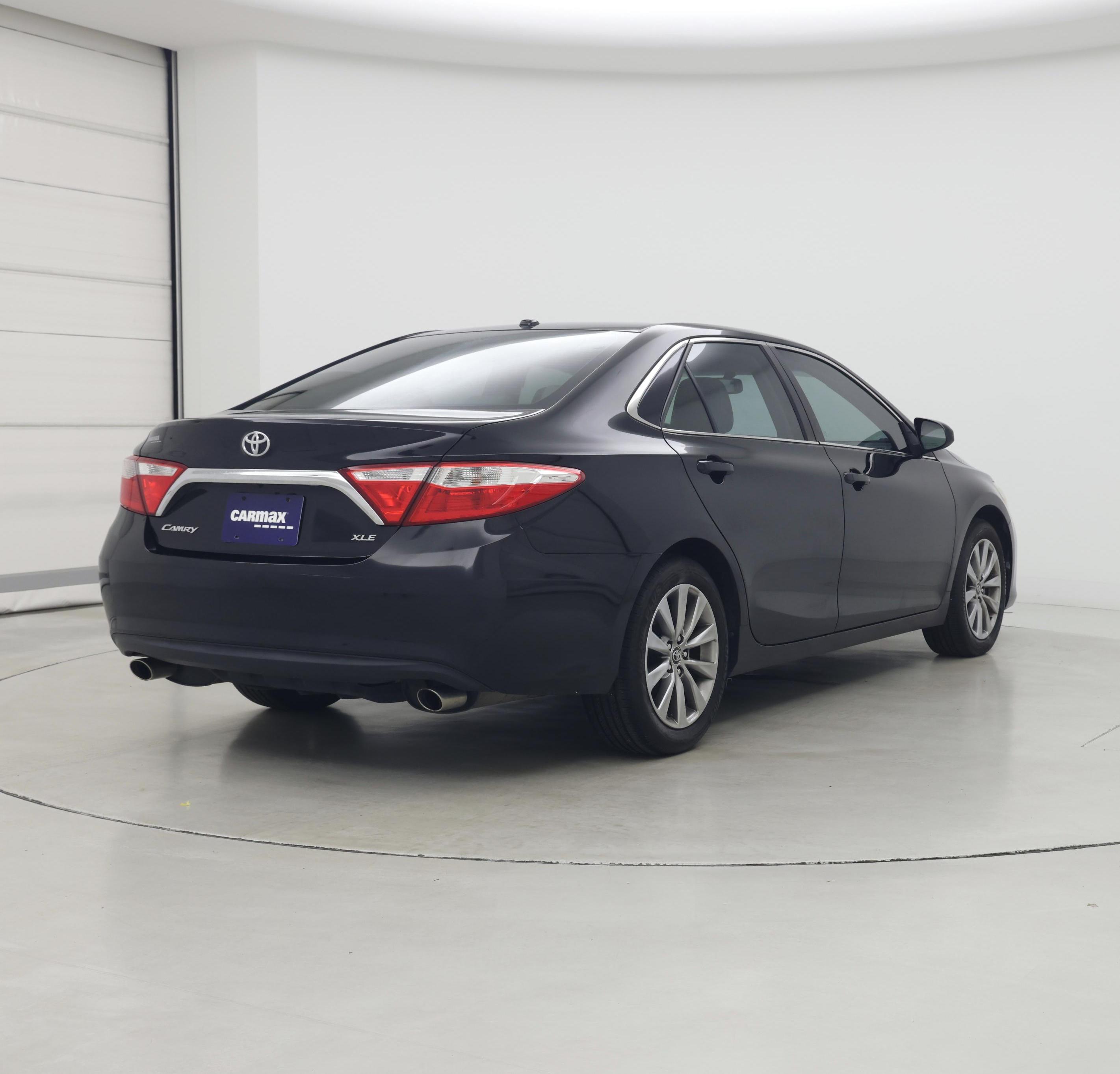 Thumbnail: 2016 Toyota Camry - 8