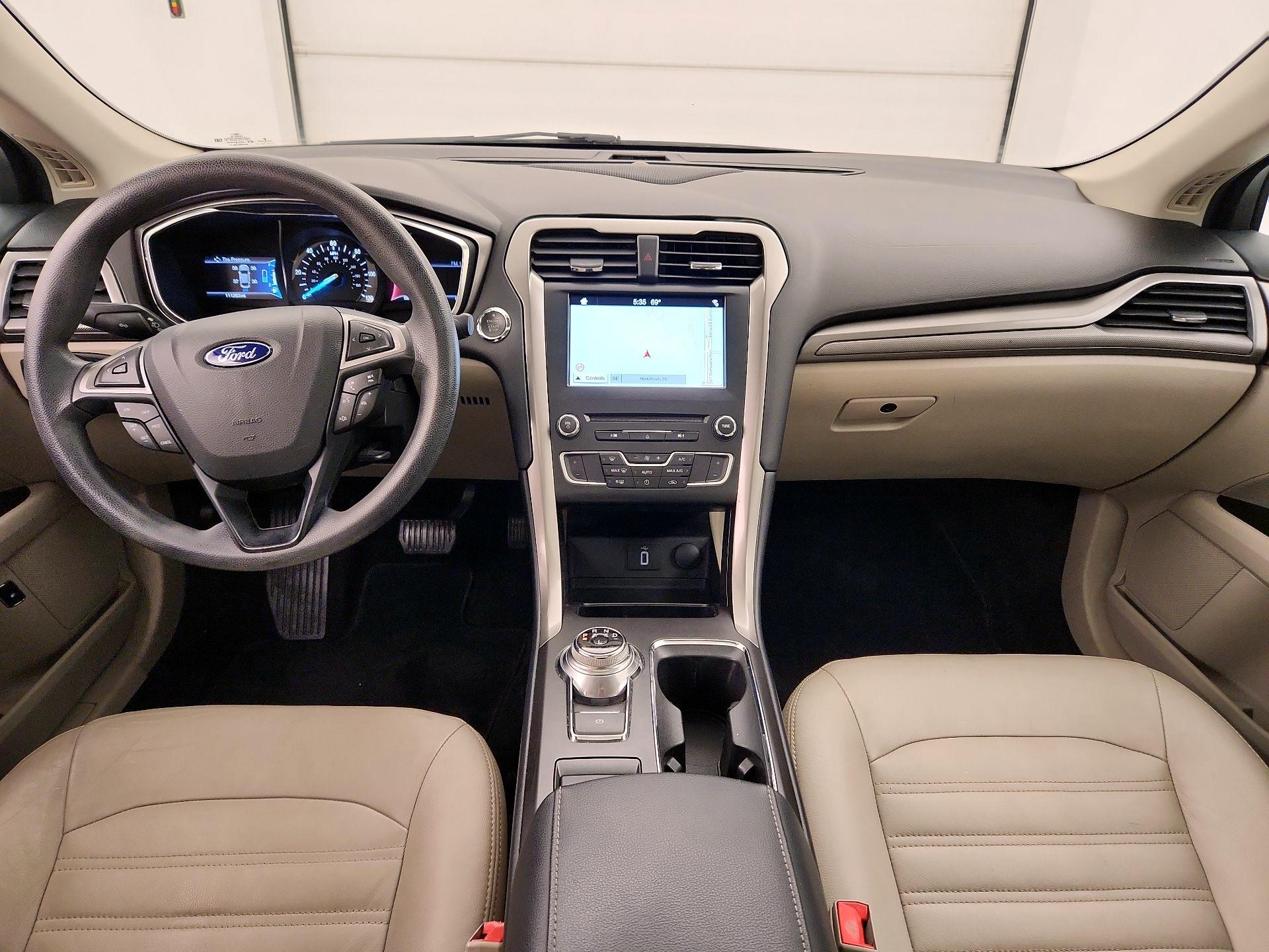 Thumbnail: 2017 Ford Fusion - 9