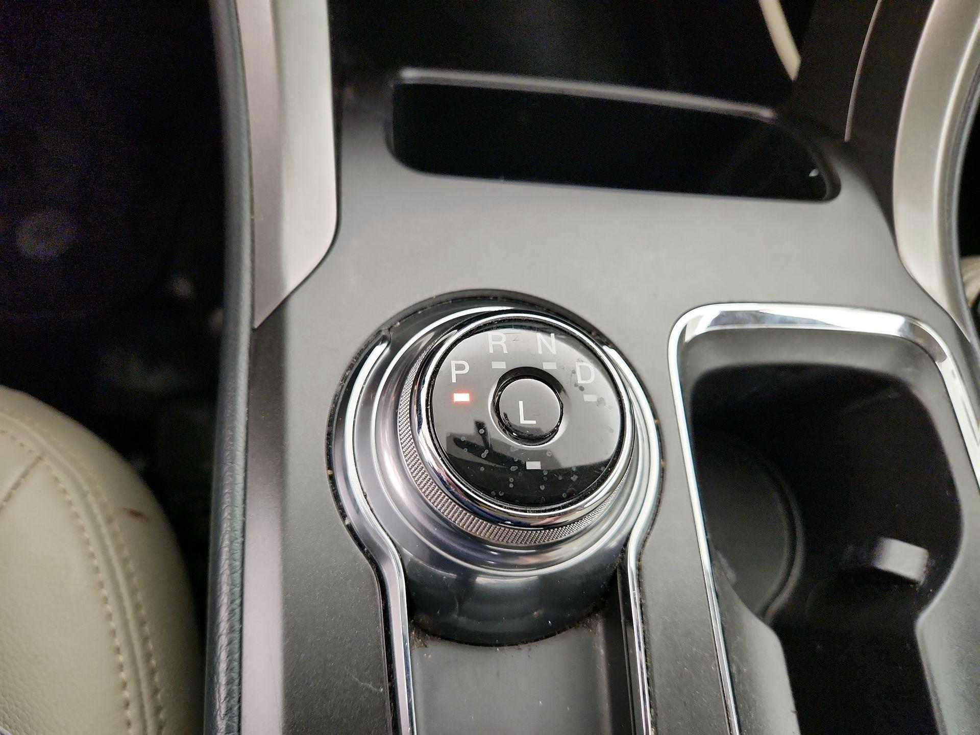 Thumbnail: 2017 Ford Fusion - 18