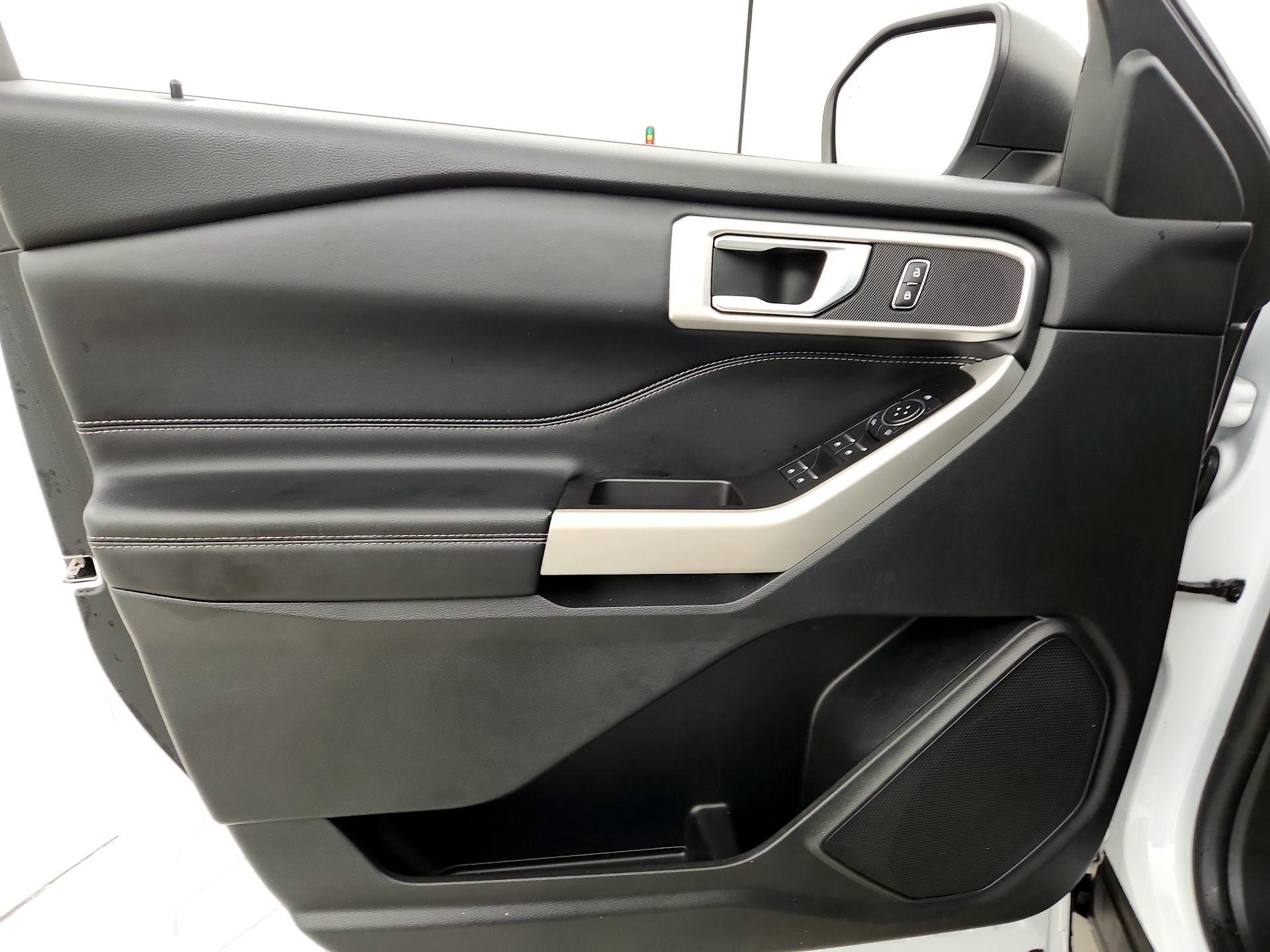 Thumbnail: 2021 Ford Explorer - 12
