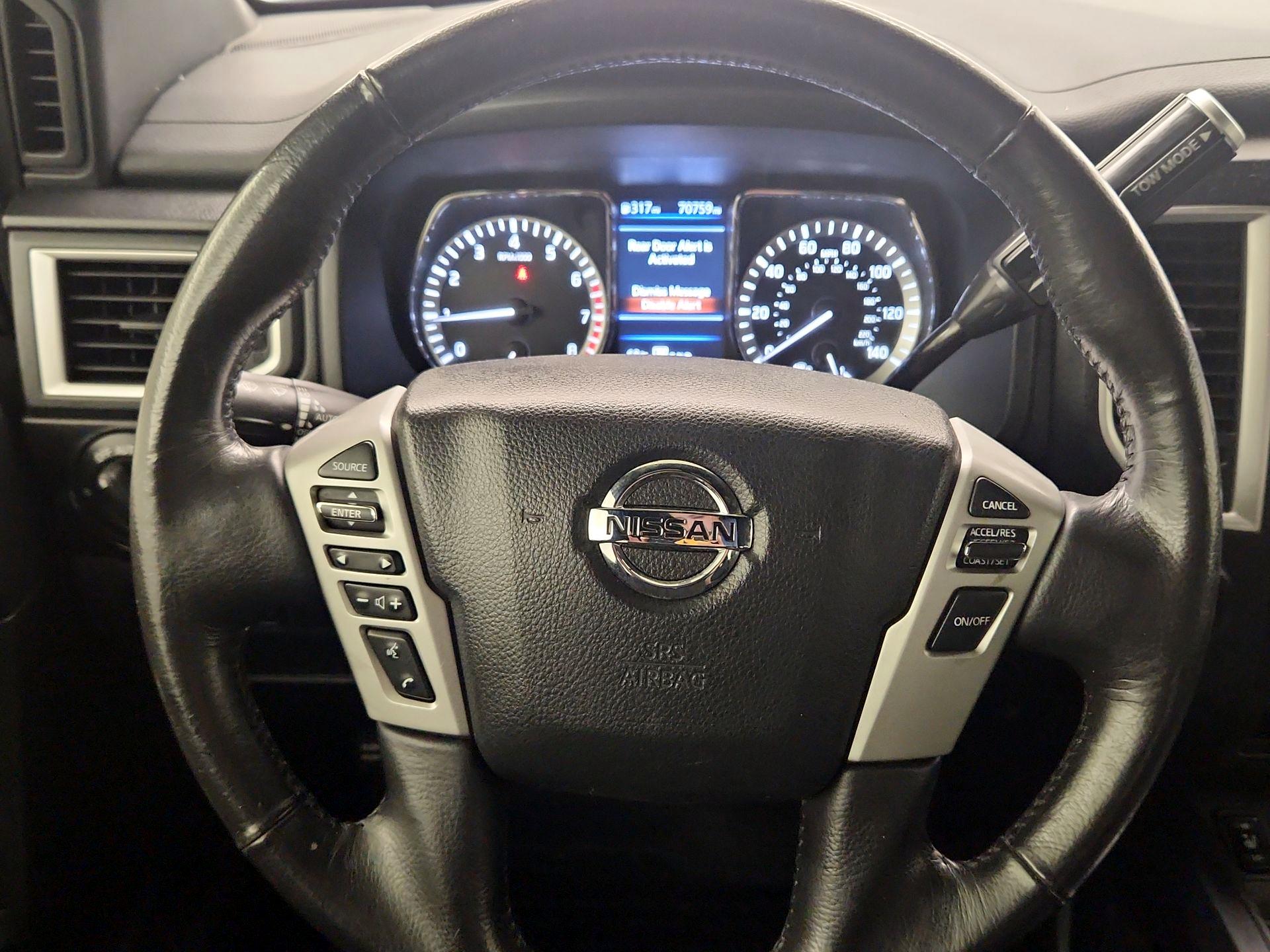 Thumbnail: 2019 Nissan Titan - 10