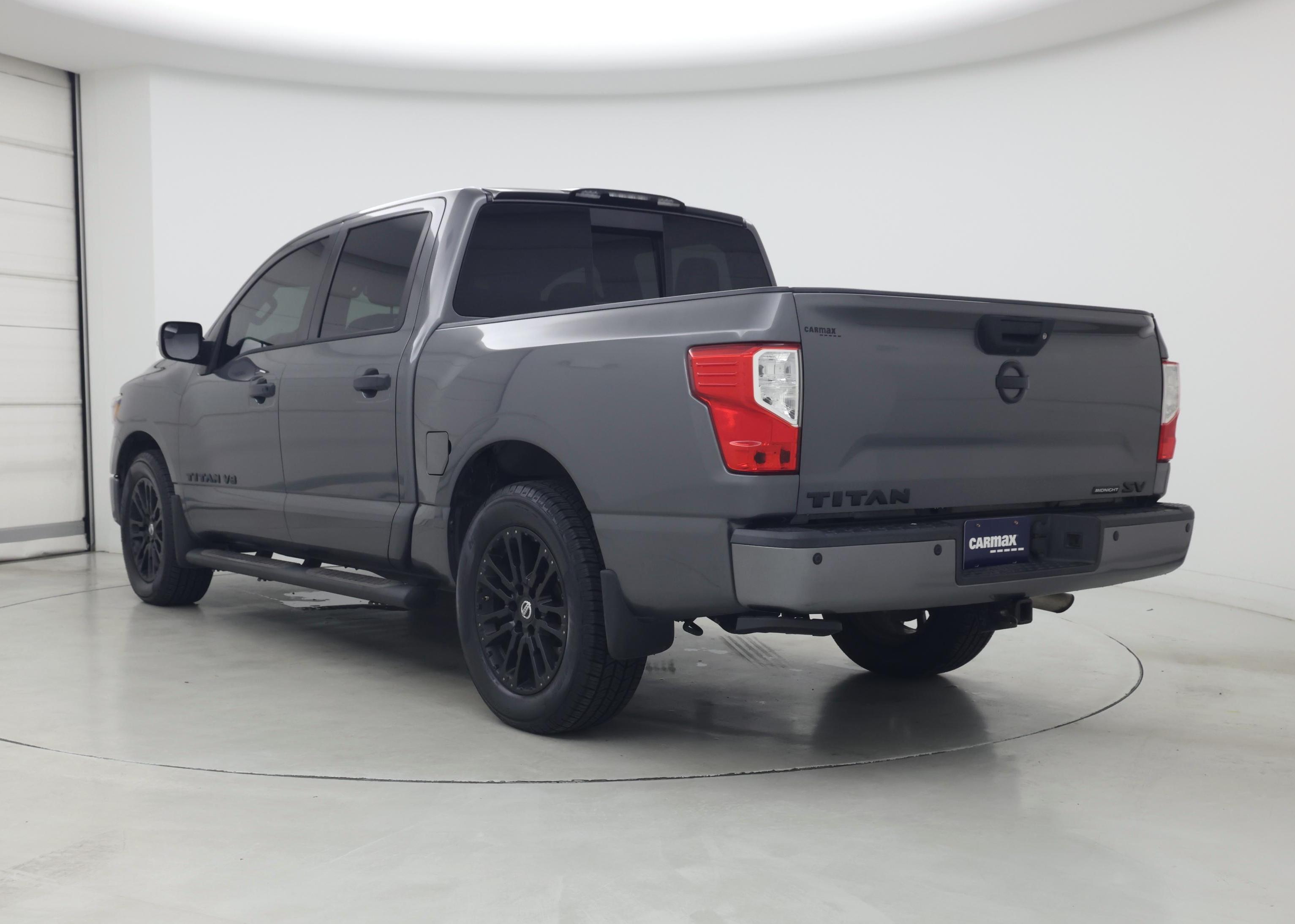 Thumbnail: 2019 Nissan Titan - 2