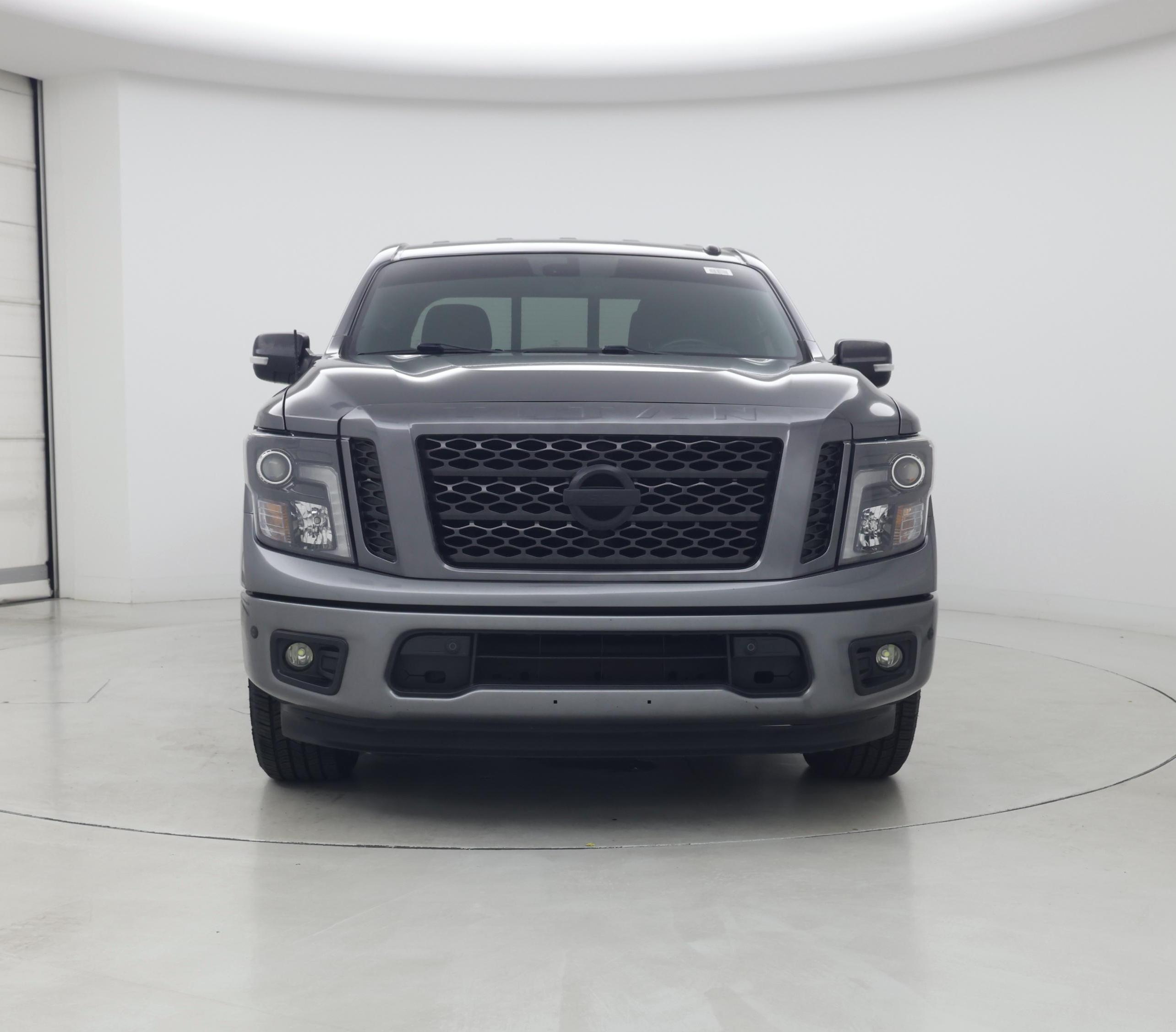 Thumbnail: 2019 Nissan Titan - 5