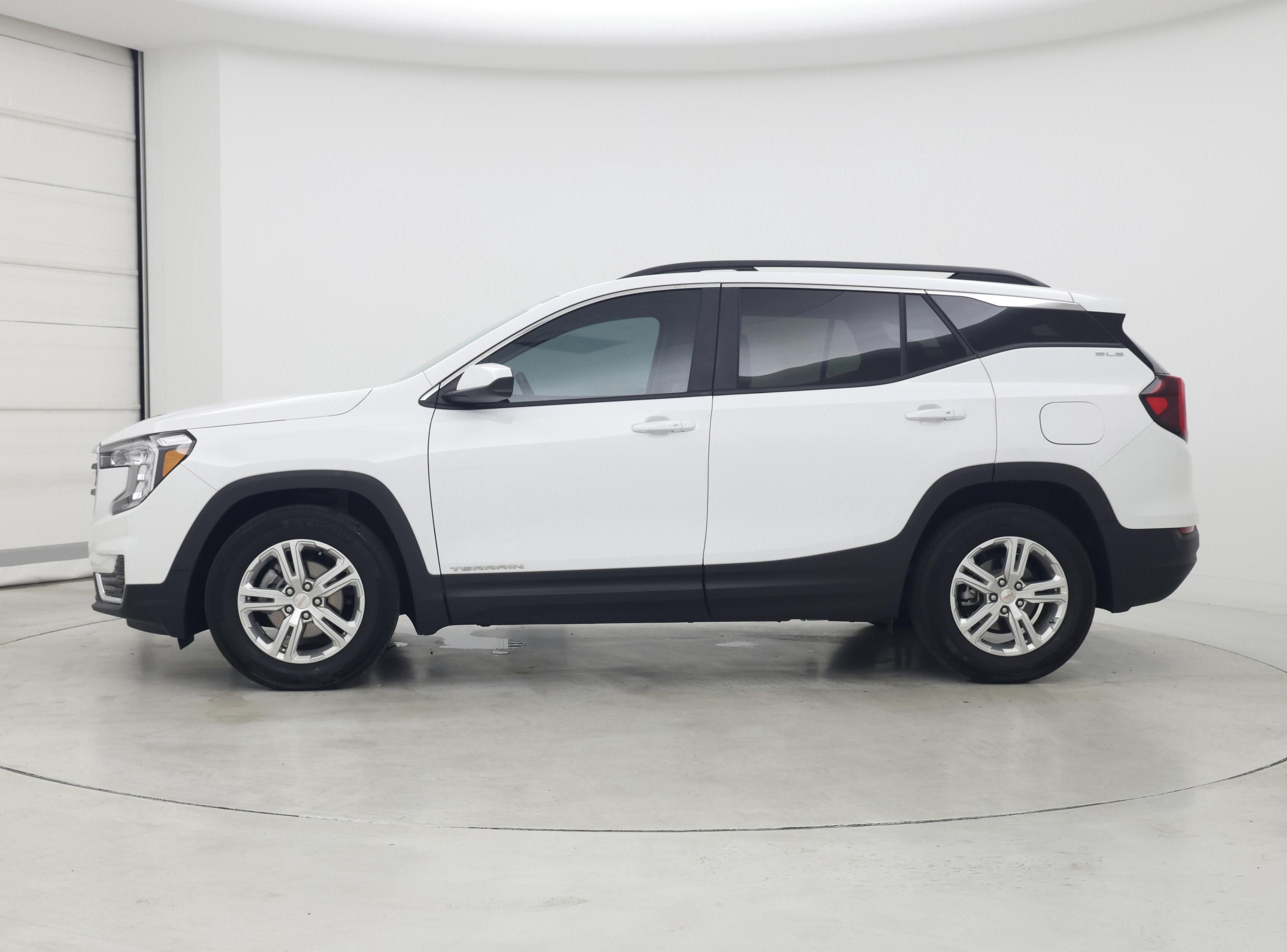 Thumbnail: 2024 GMC Terrain - 3